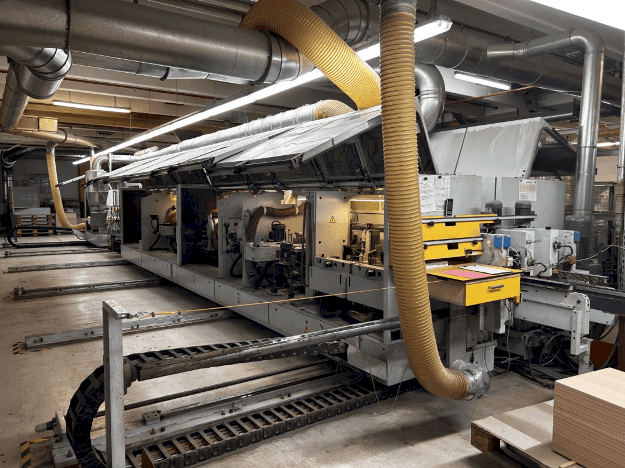 HOMAG PROFI KFL20/29/QA/25 Mašinos vaizdas iš priekio