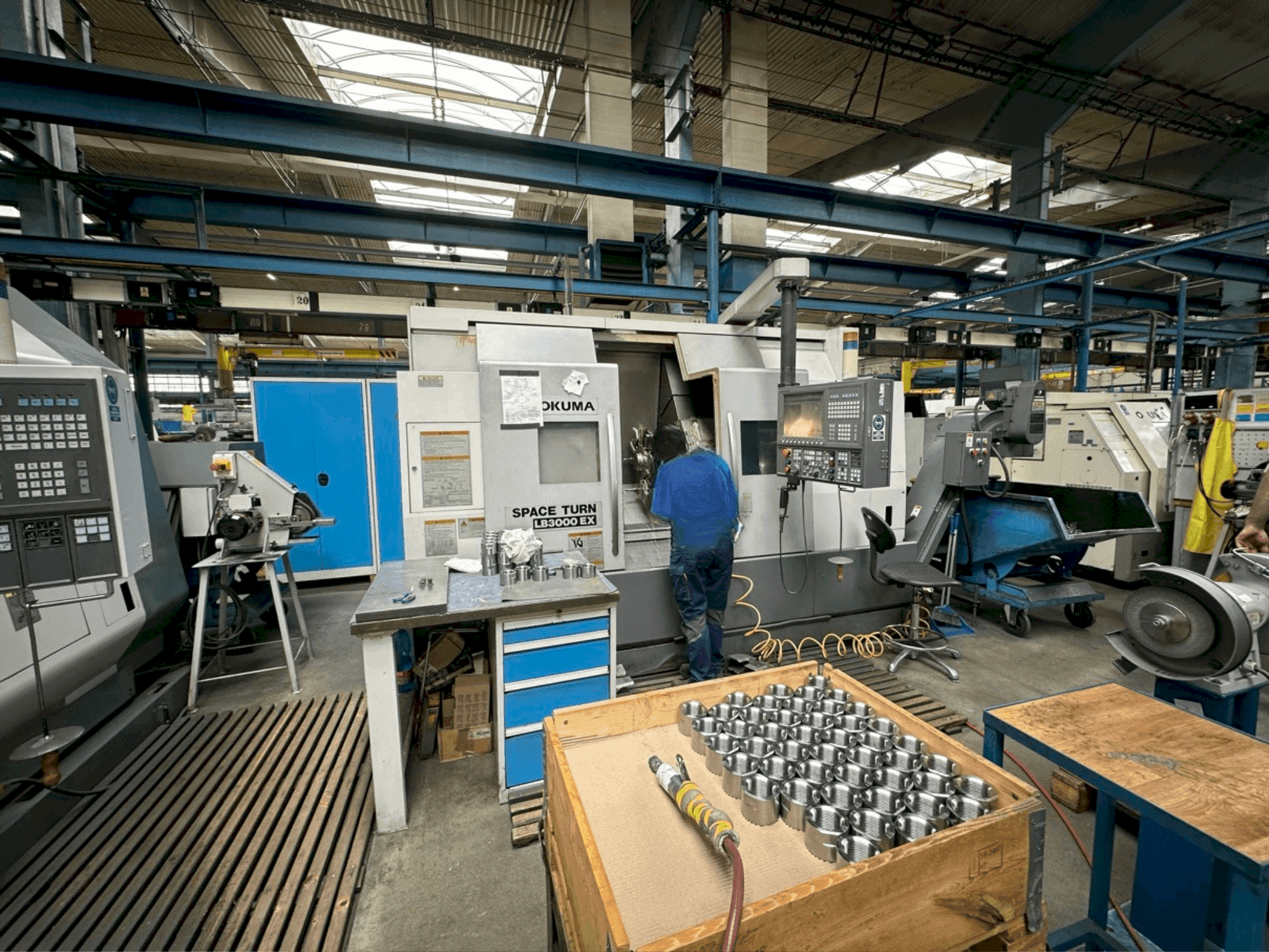 Okuma LB 3000 MY Mašinos vaizdas iš priekio