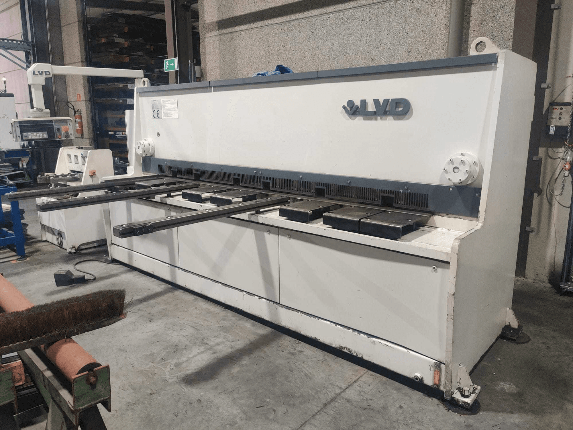 LVD HST-E 31/10 Mašinos vaizdas iš priekio