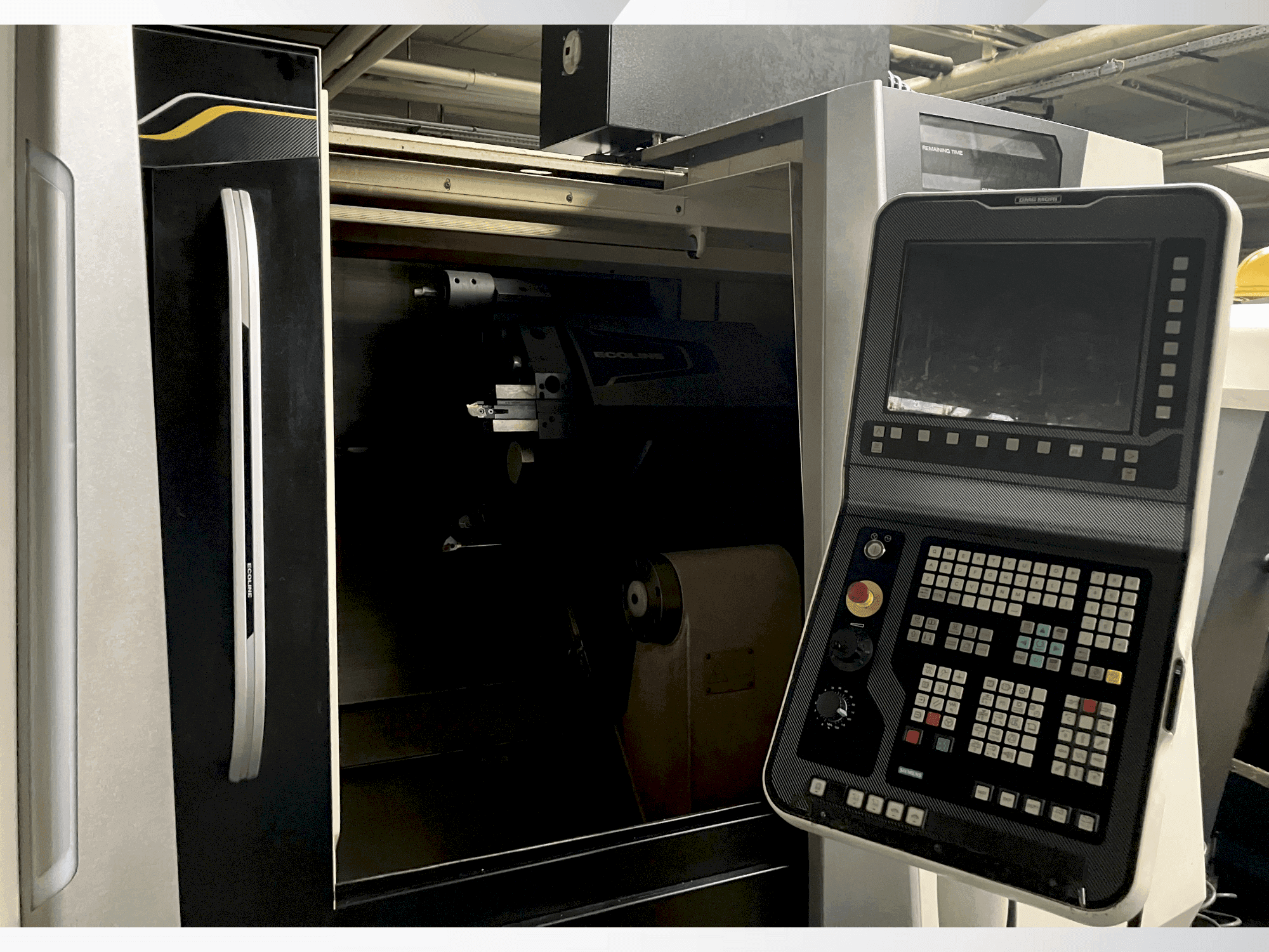 DMG MORI ecoTurn 450 V1 Mašinos vaizdas iš priekio