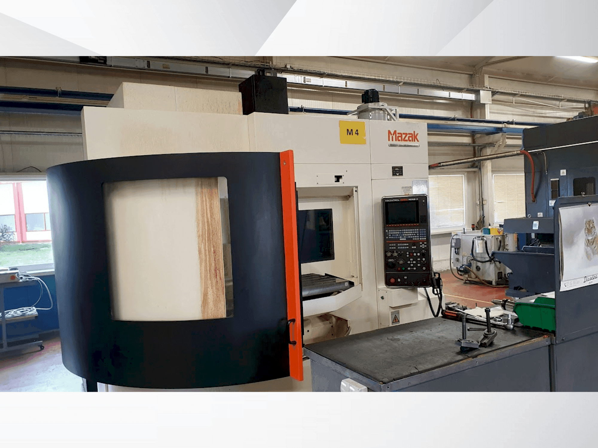 Mazak VCS 530C-2PC Mašinos vaizdas iš šono