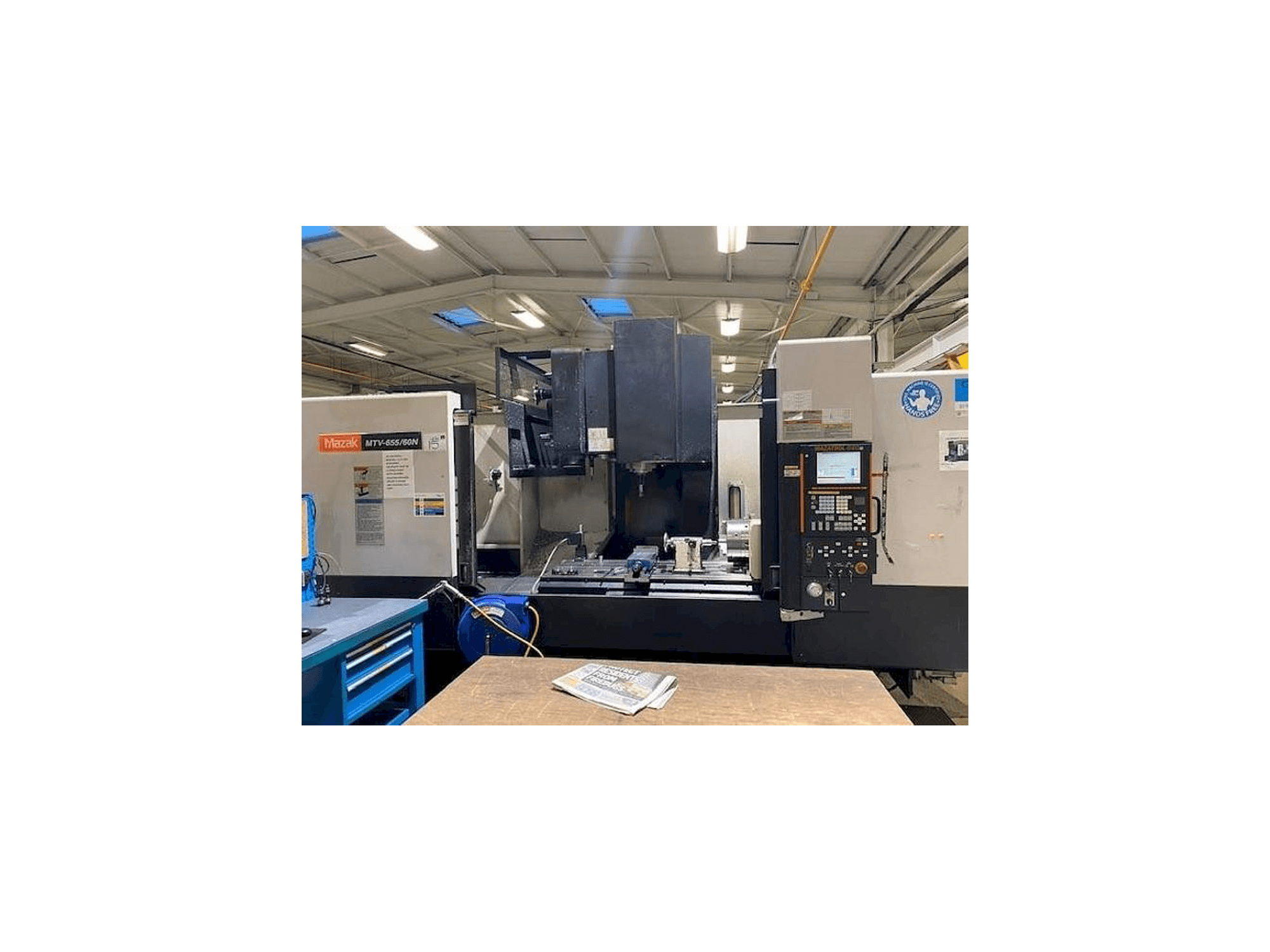 Mazak MTV 655/60N Mašinos vaizdas iš priekio