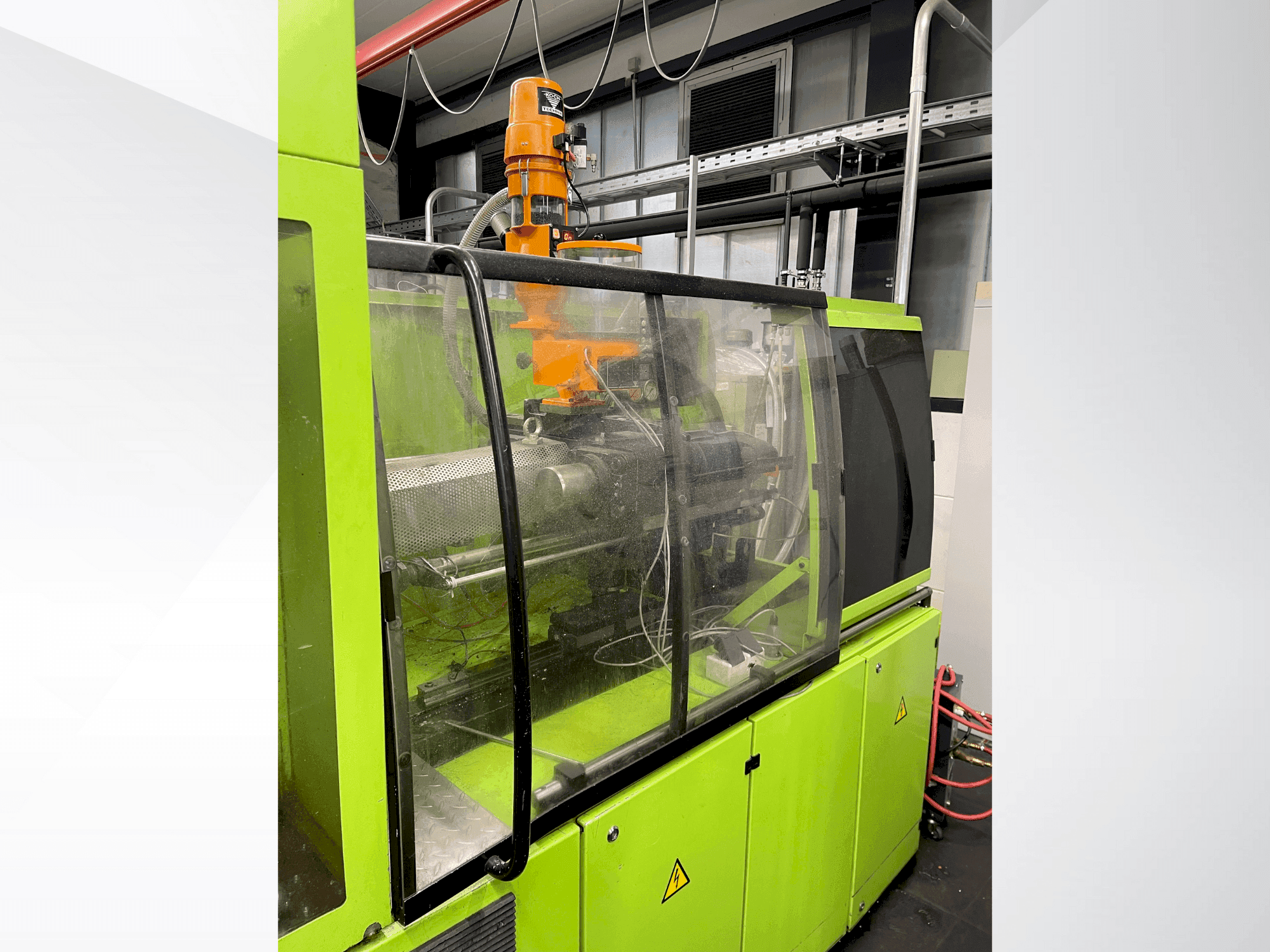 Engel ES 330 H / 80V SOTR Mašinos vaizdas iš priekio