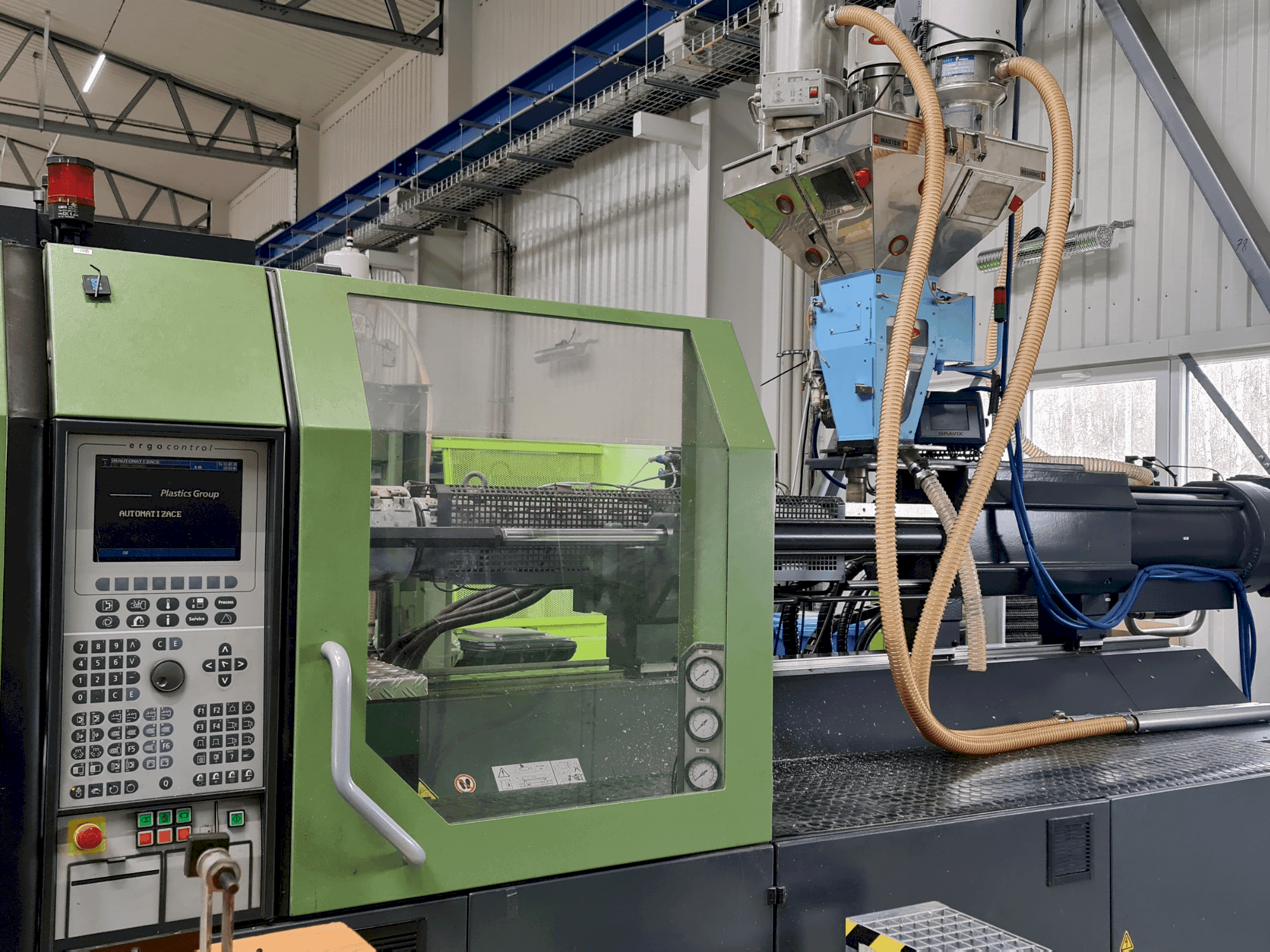 DEMAG Concept 420/810-2300 Mašinos vaizdas iš kairės pusės