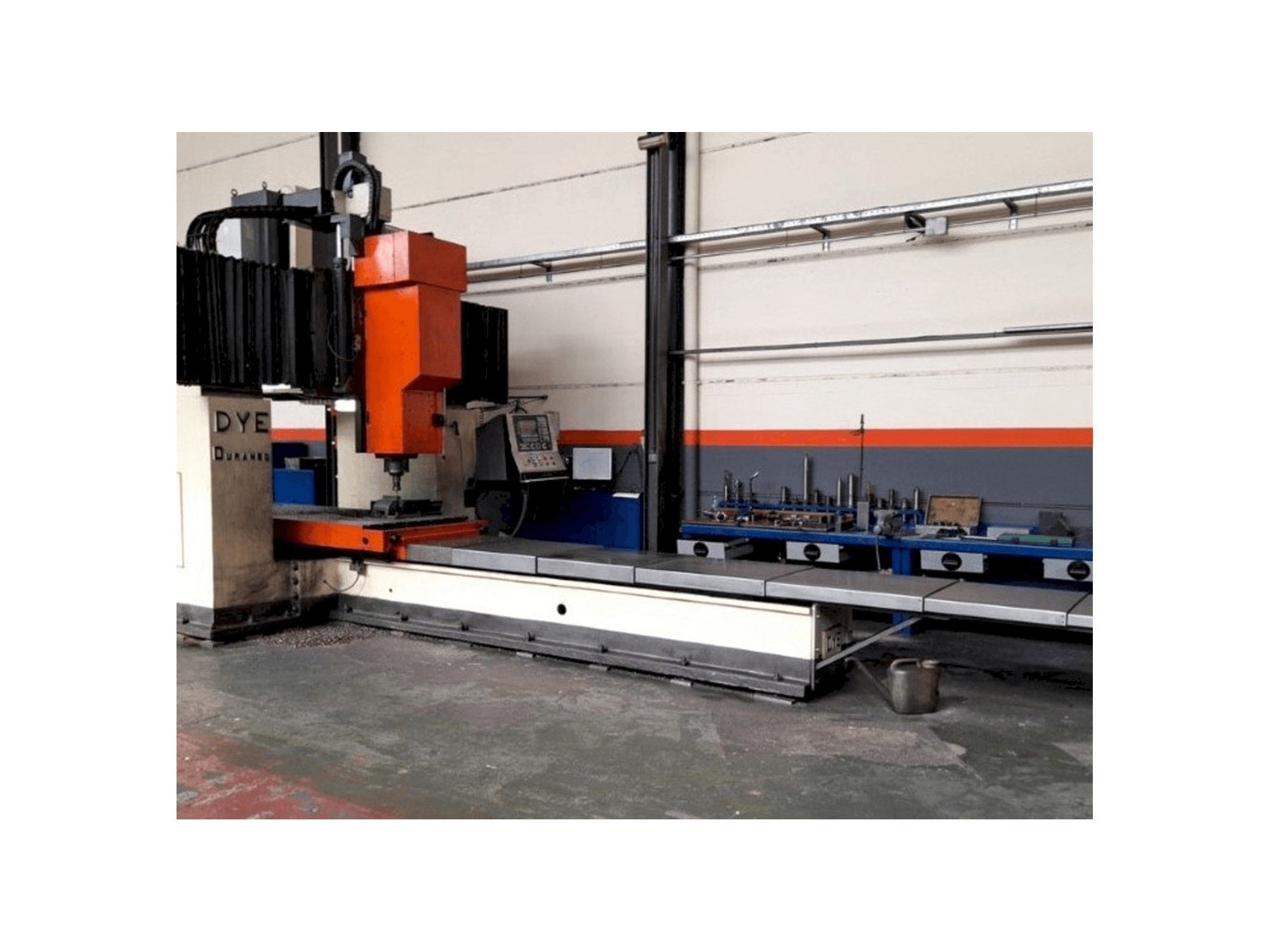 DYE FD-3600 Mašinos vaizdas iš priekio