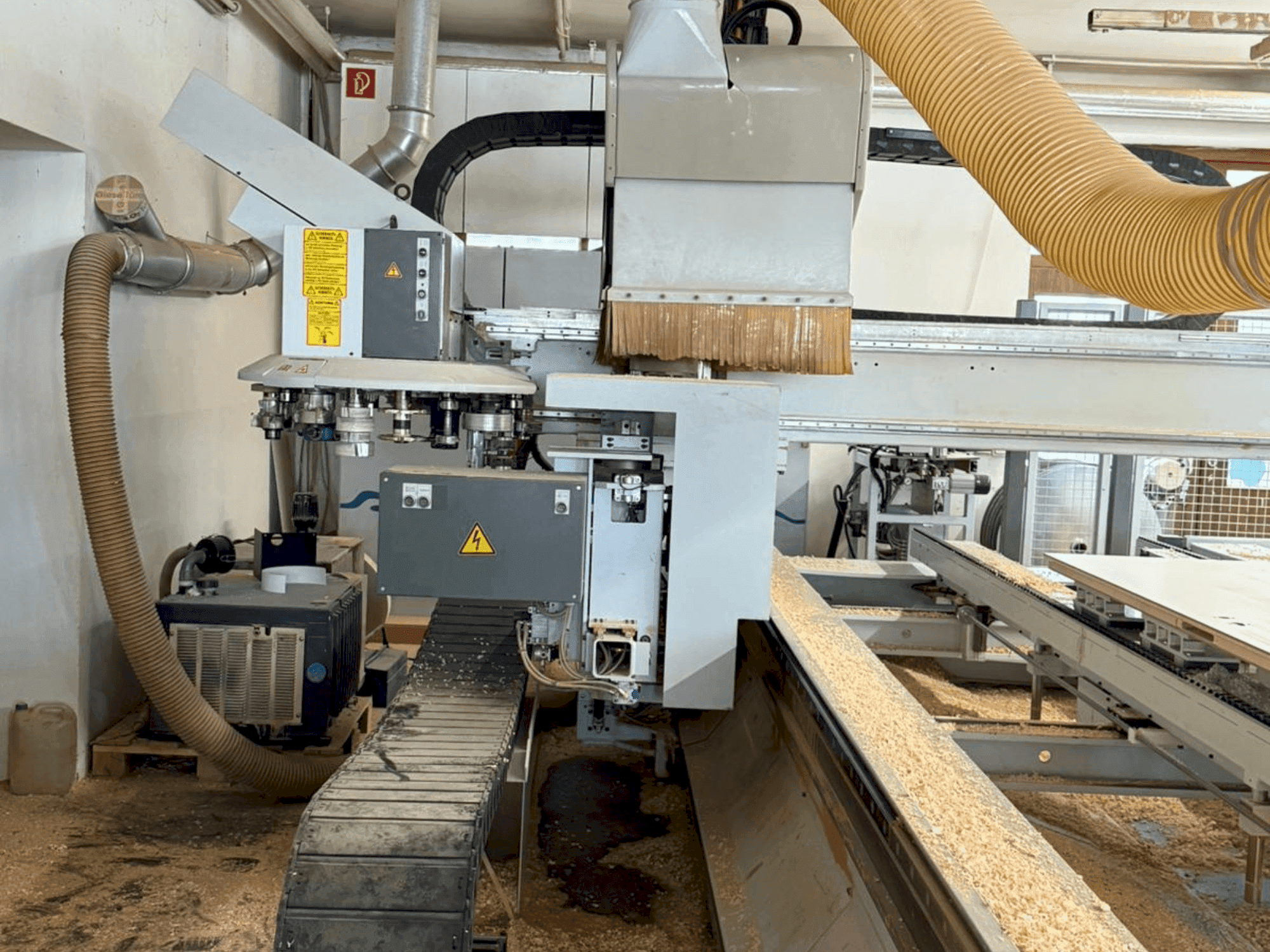 HOMAG PROFI BAZ20/30/16/V/D (2003) Mašinos vaizdas iš priekio