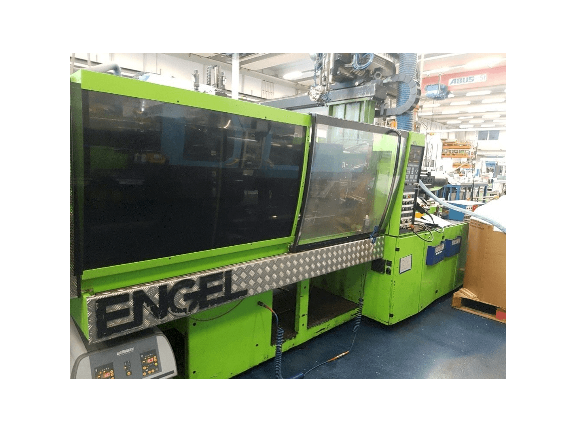 ENGEL ES 600/145 ST Mašinos vaizdas iš priekio
