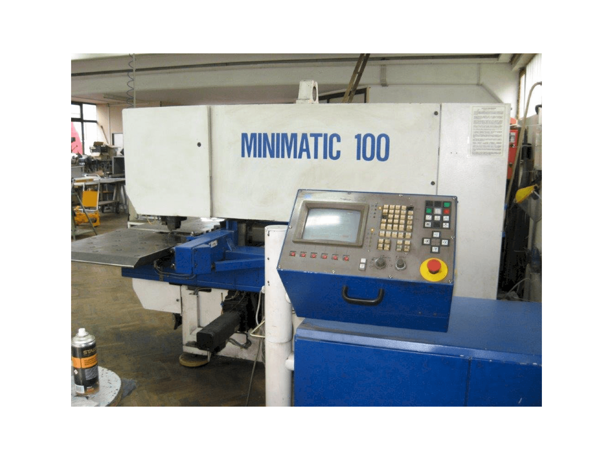 Trumpf Minimatic 100 Mašinos vaizdas iš priekio