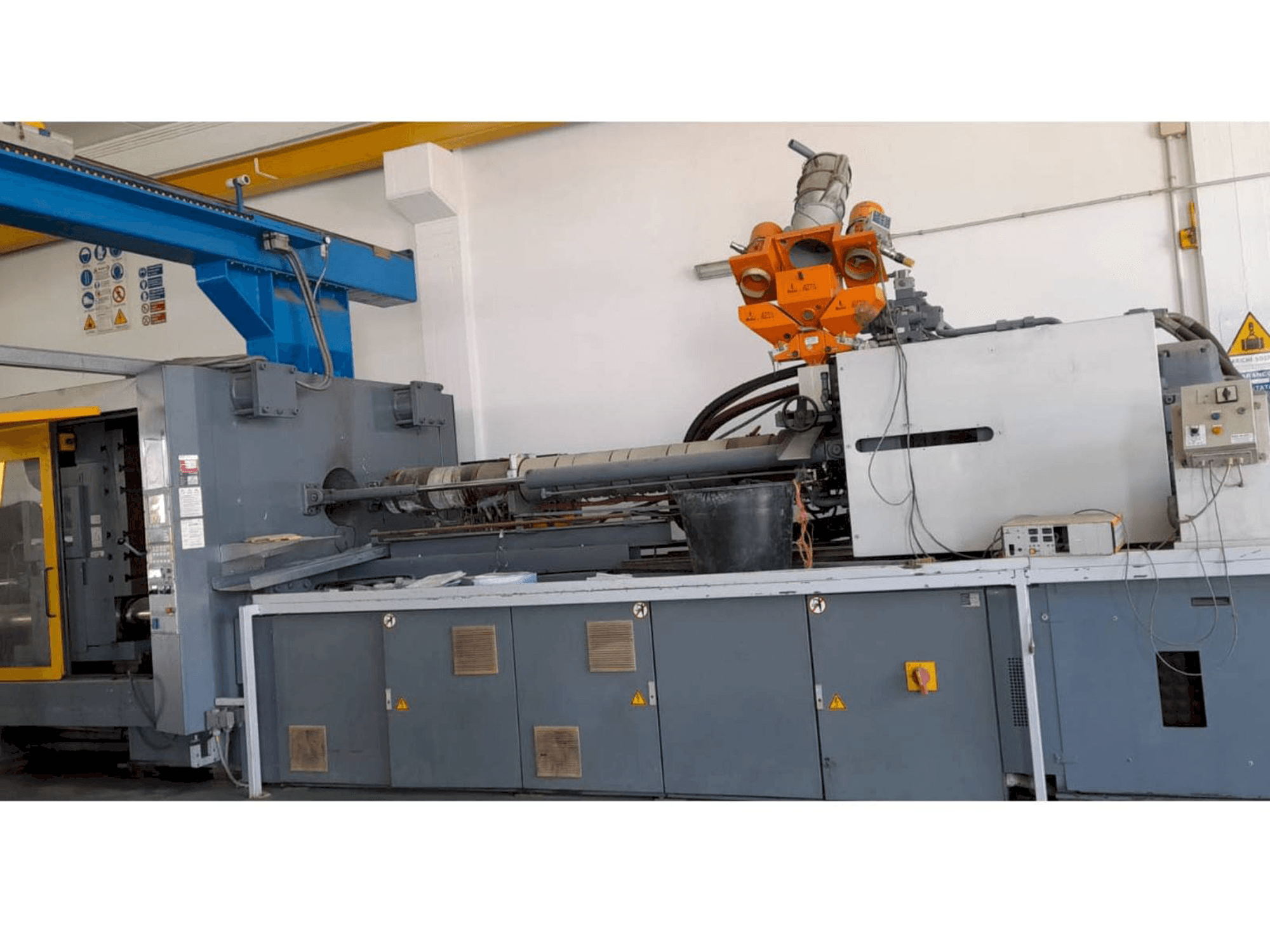 Battenfeld BA 1000/12000 HM Mašinos vaizdas iš priekio
