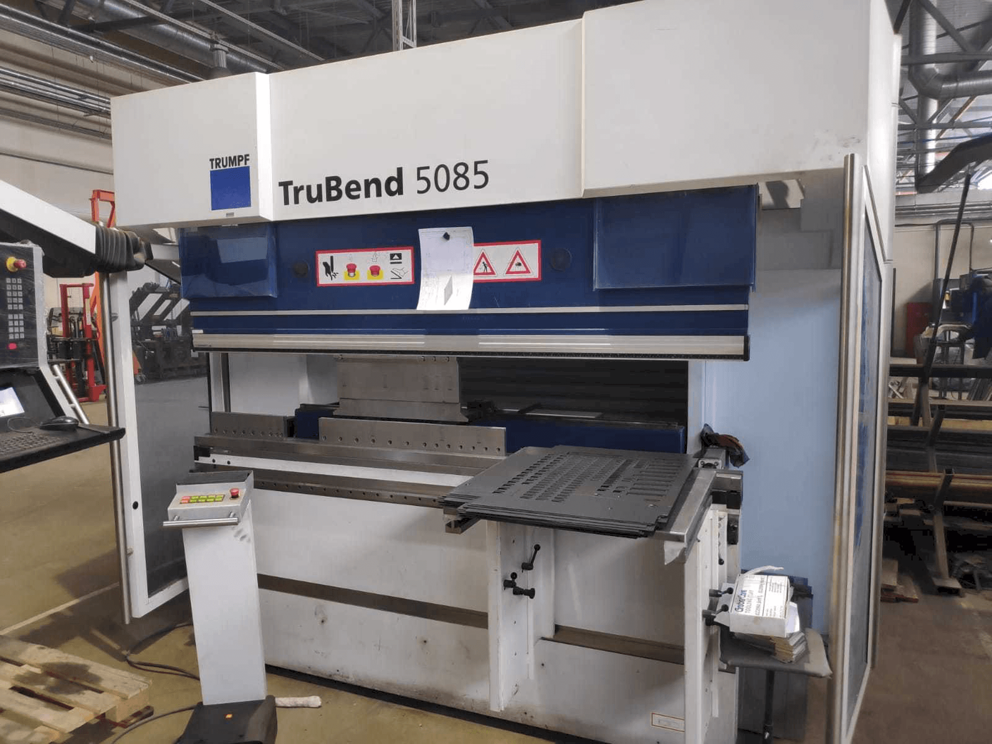 Trumpf TruBend 5085 Mašinos vaizdas iš priekio