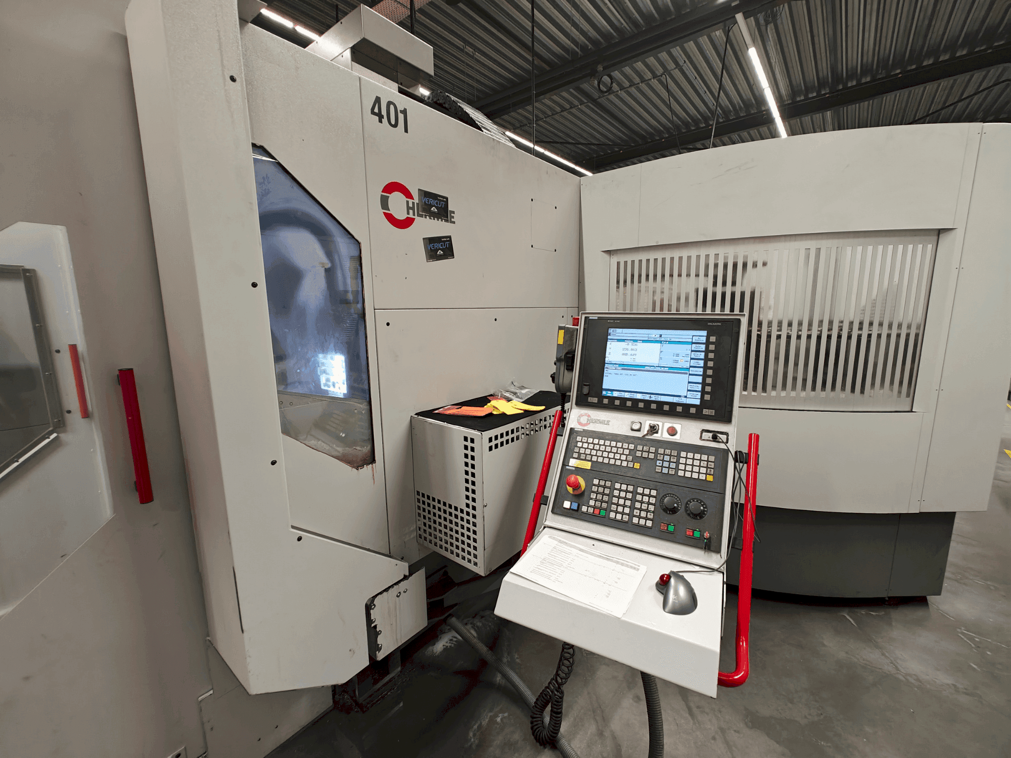 HERMLE C 40 U Mašinos vaizdas iš priekio