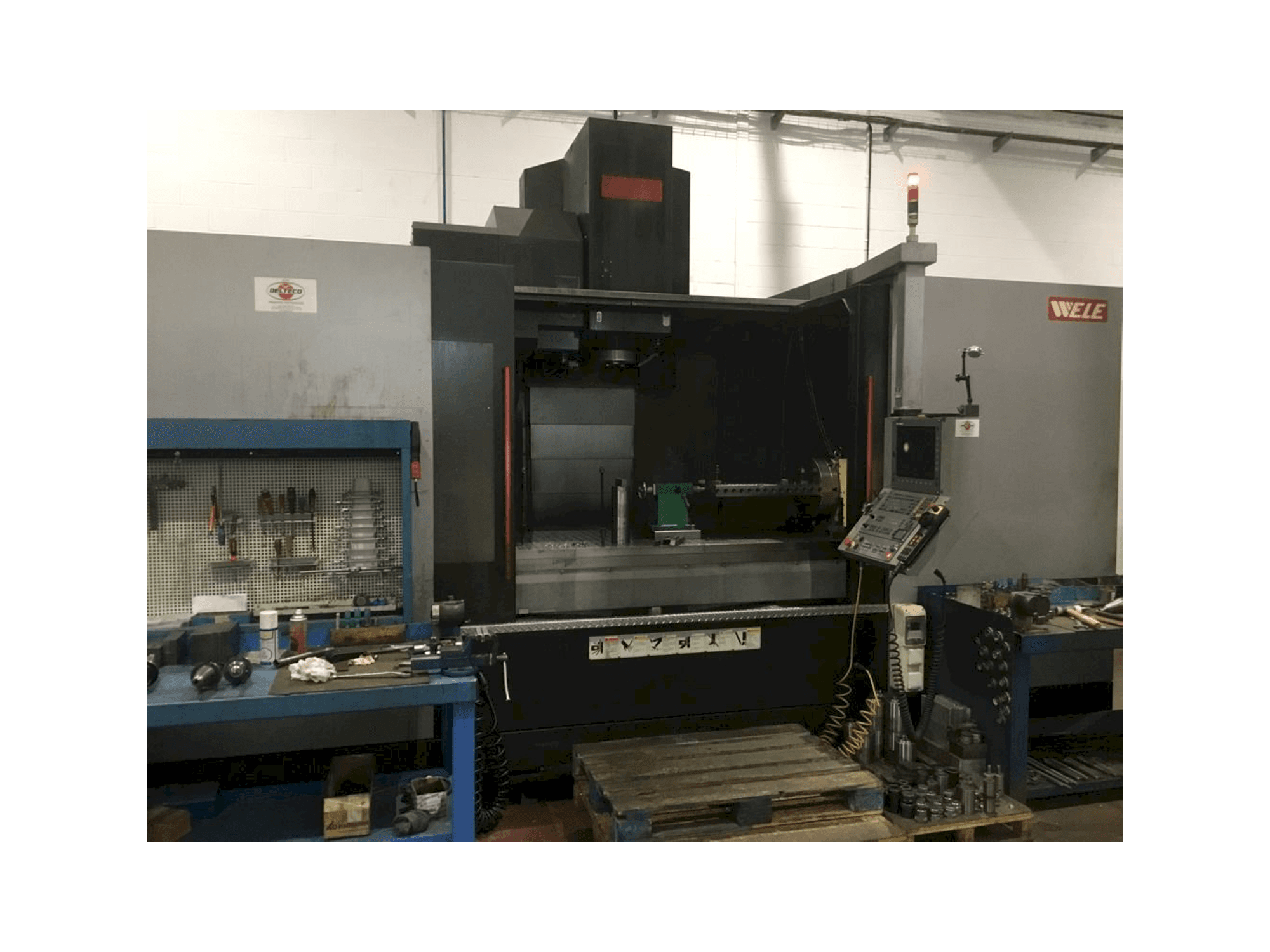 Wele AA2090 Mašinos vaizdas iš priekio