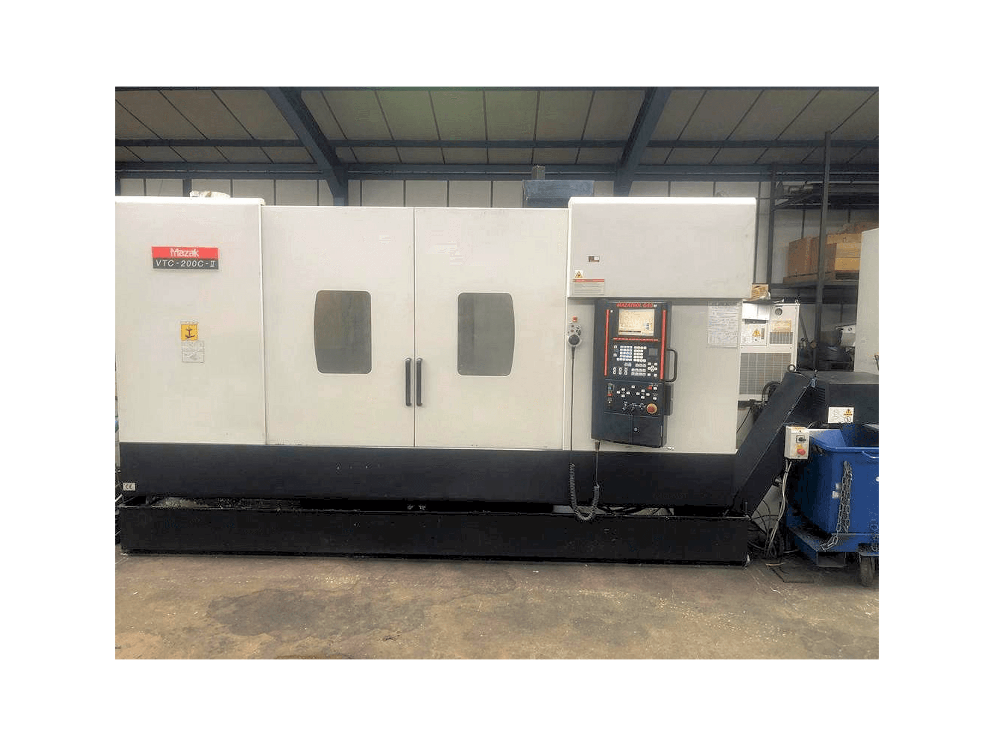 Mazak VTC-200C-II Mašinos vaizdas iš priekio