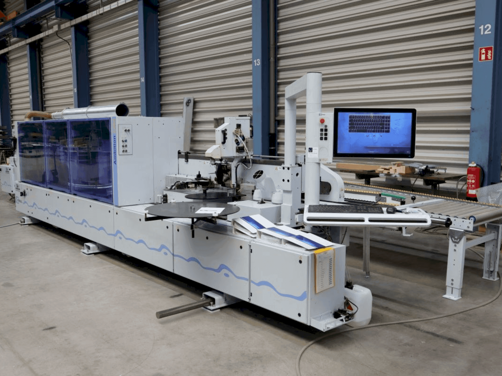 HOMAG KAL 210 Mašinos vaizdas iš priekio