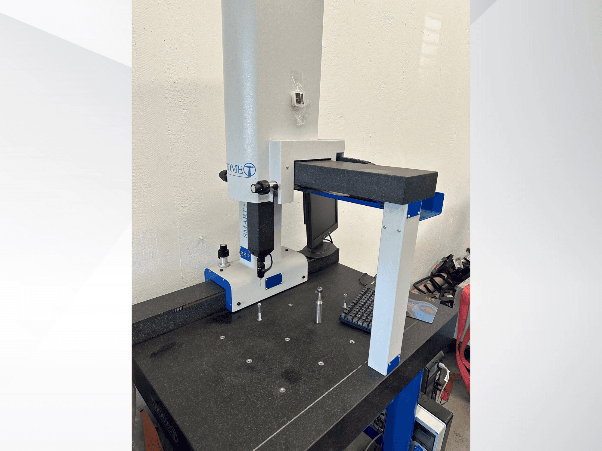 THOME Prazision Prazision 3D Smart man Mašinos vaizdas iš priekio