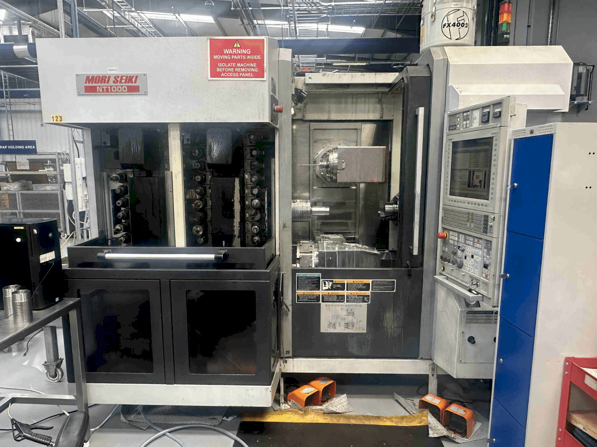 MORI SEIKI NT1000SZM Mašinos vaizdas iš priekio