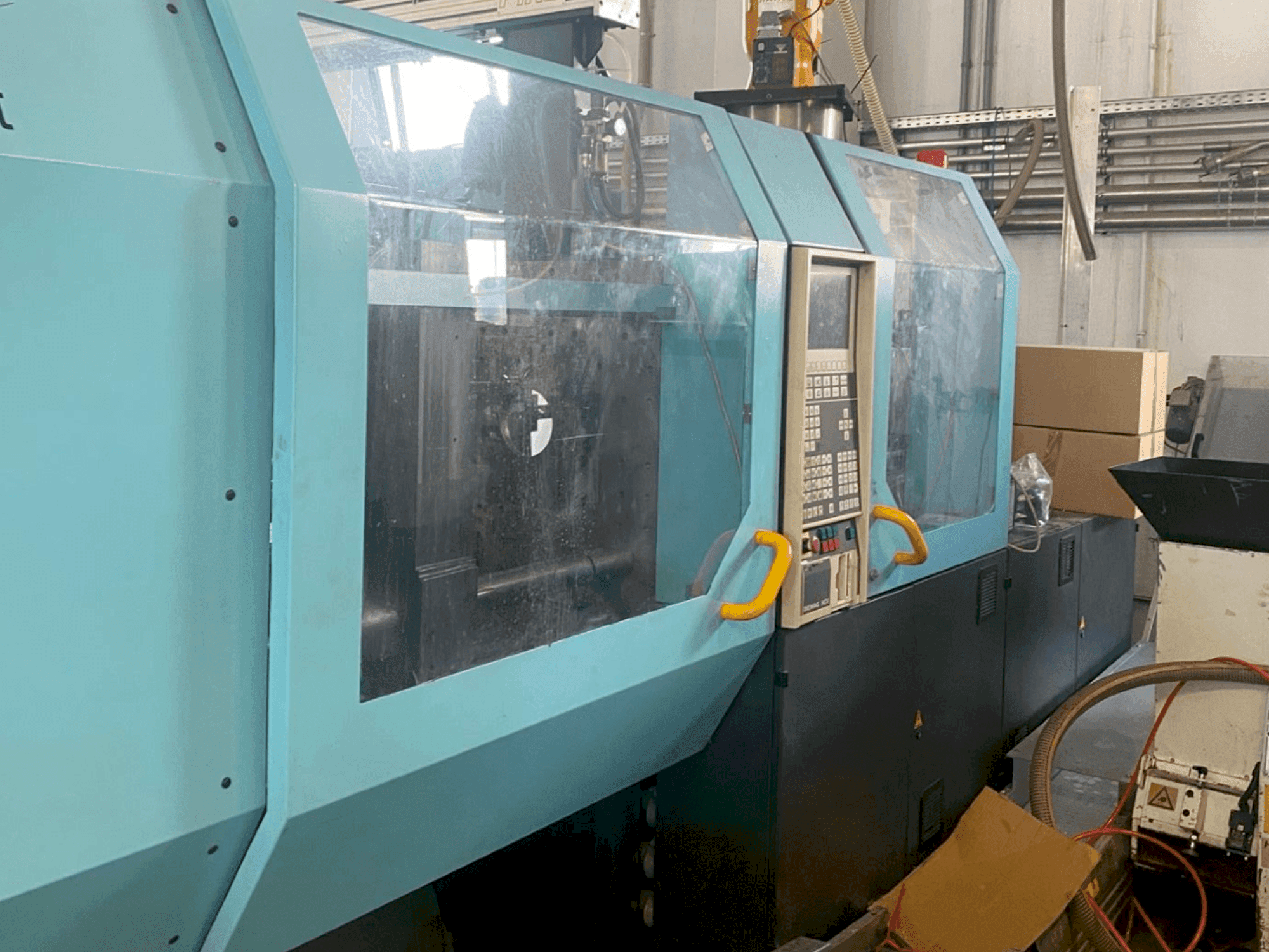 DEMAG Ergotech Compact 1500-610 Mašinos vaizdas iš priekio