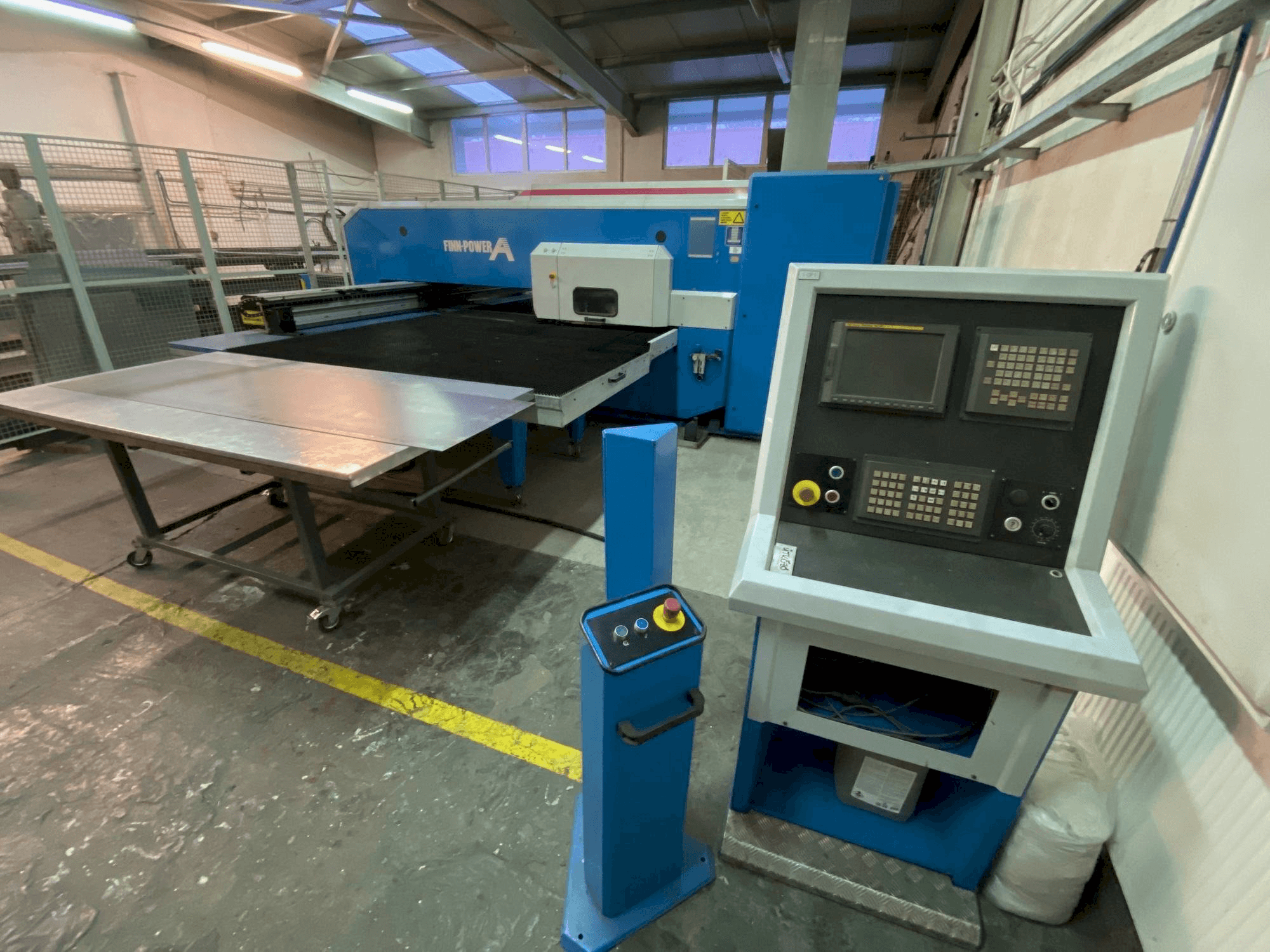 Finn-Power A 5 F Mašinos vaizdas iš priekio