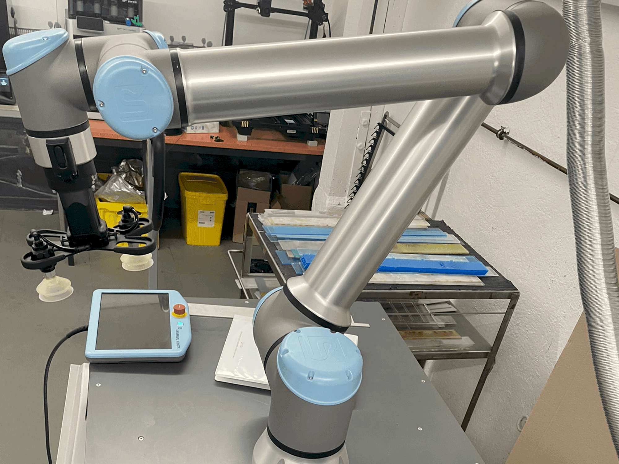 Universal Robots UR10 Mašinos vaizdas iš priekio