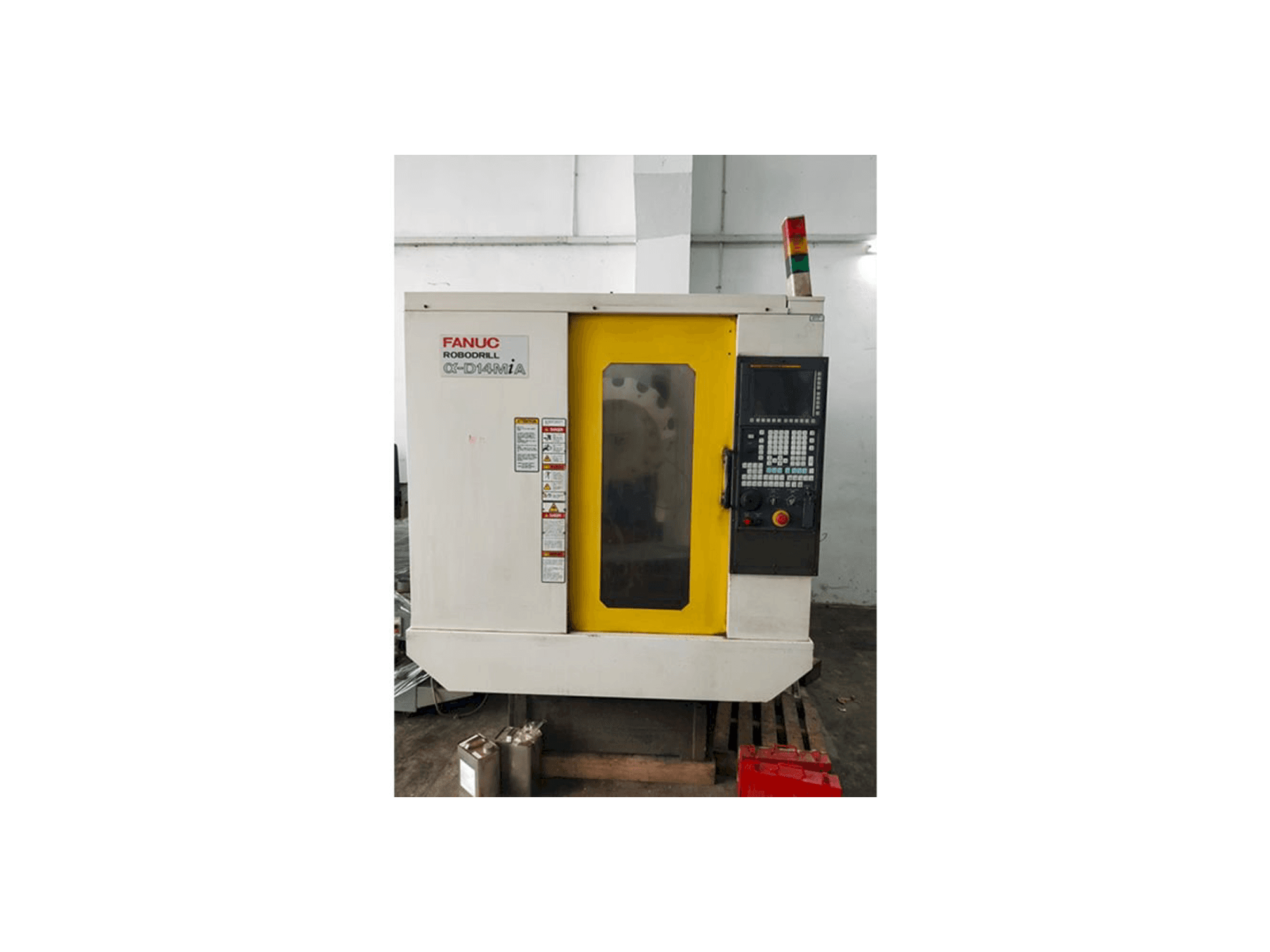 FANUC Alpha-D14MiA Mašinos vaizdas iš priekio