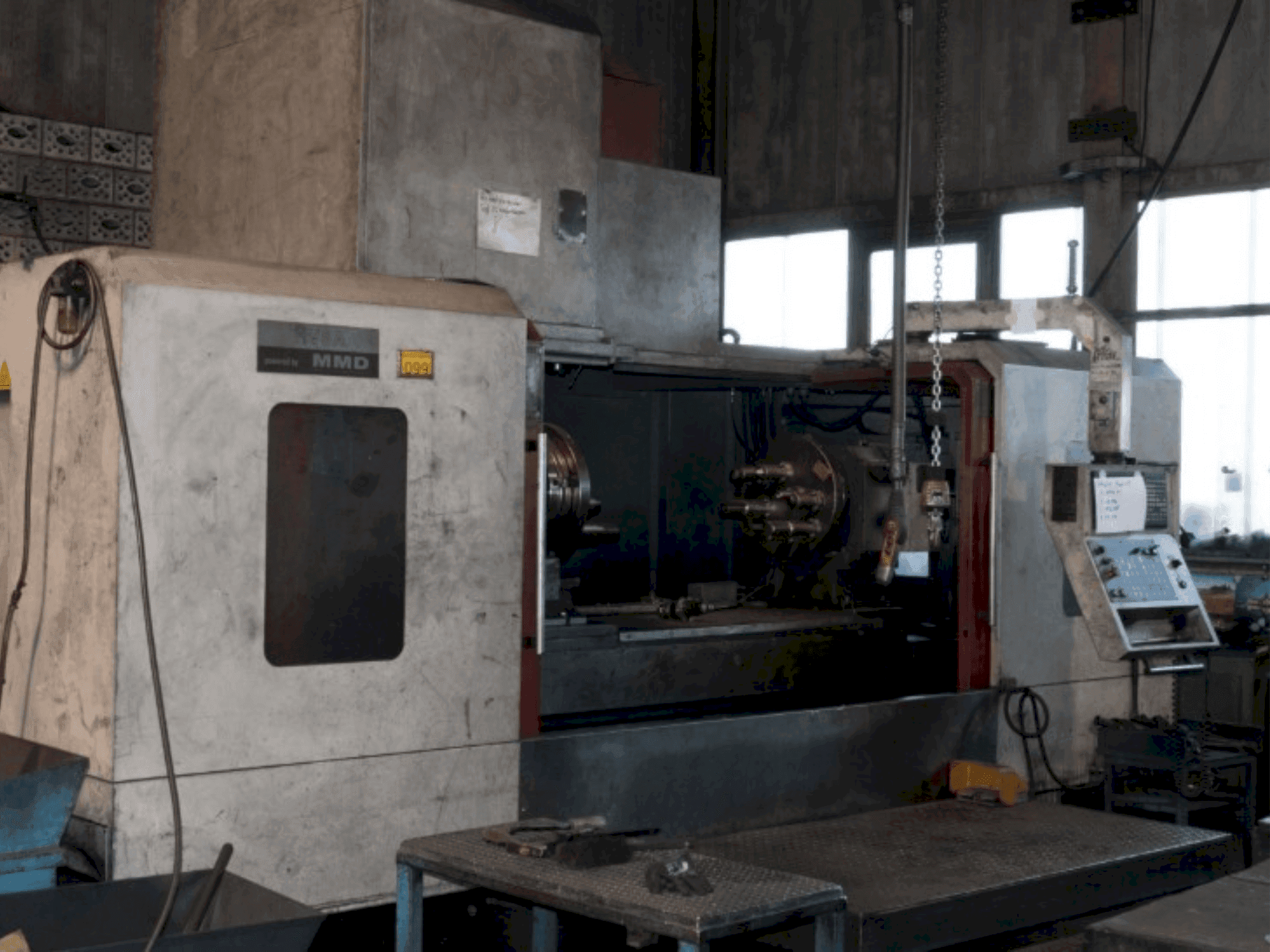 Akira Seiki MMD HV8A Mašinos vaizdas iš priekio