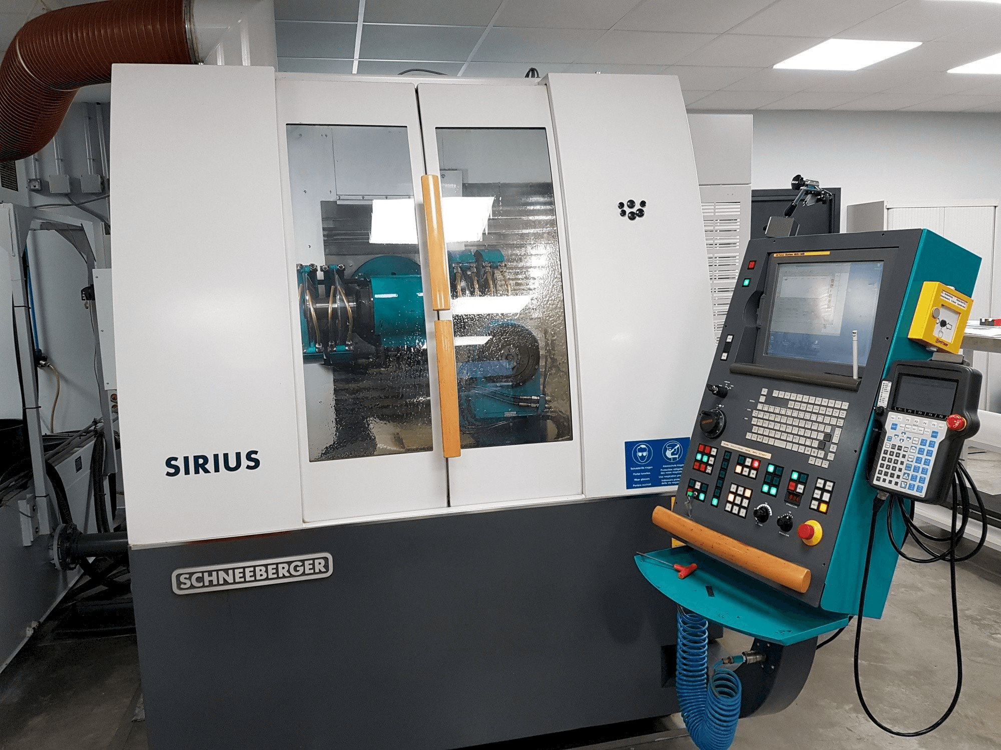 Schneeberger Sirius HPM Mašinos vaizdas iš priekio