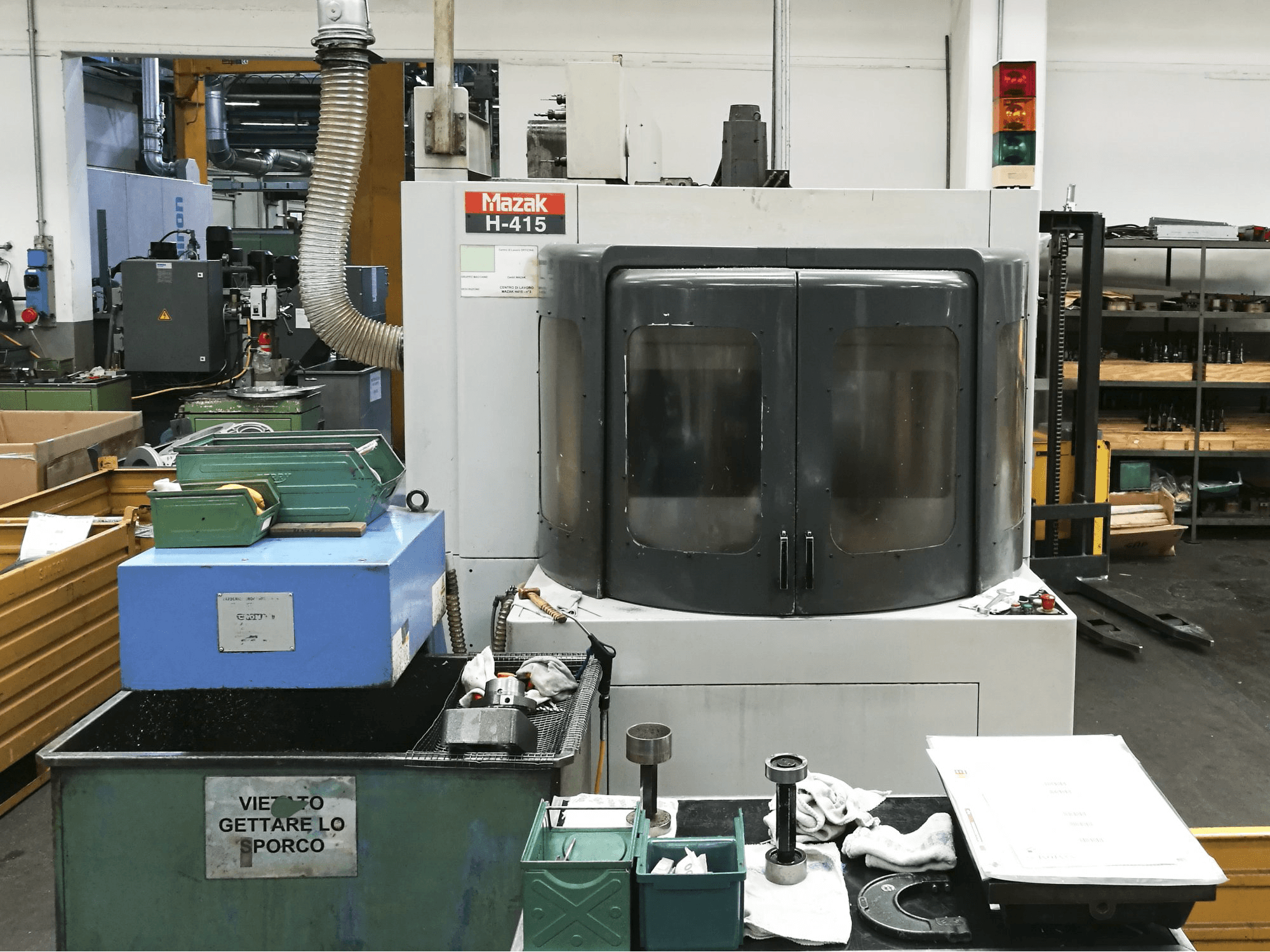 Mazak H-415 Mašinos vaizdas iš priekio