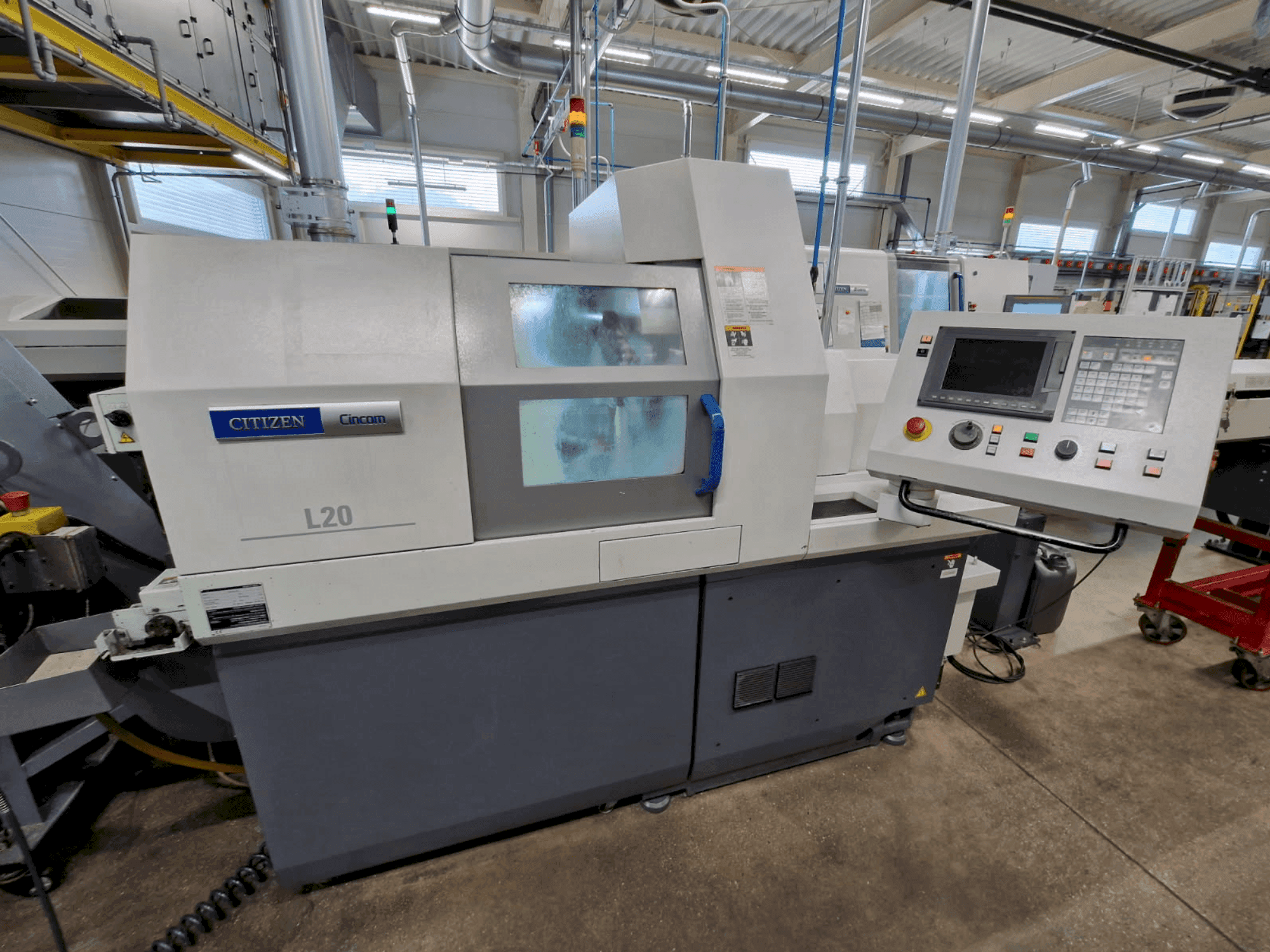 Citizen CITIZEN Cincom L20E-2M8 Mašinos vaizdas iš priekio