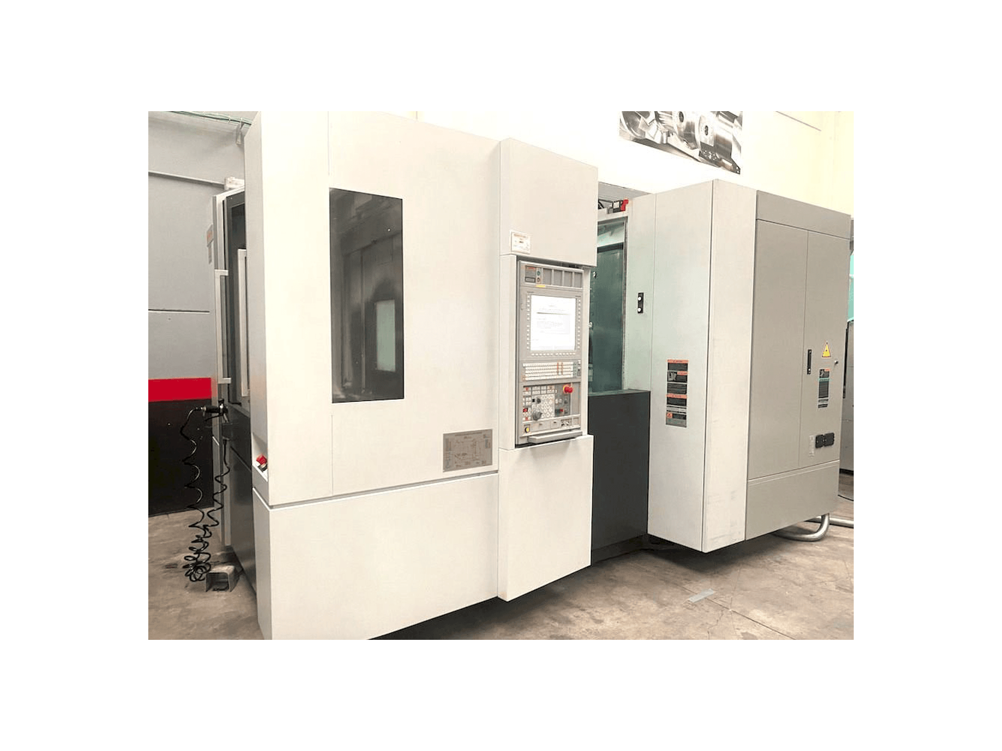 MORI SEIKI NH 5000 DCG Mašinos vaizdas iš priekio