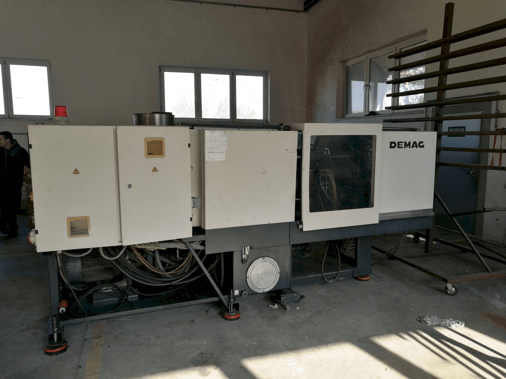 DEMAG ERGOtech - compact 800-310 Mašinos vaizdas iš priekio