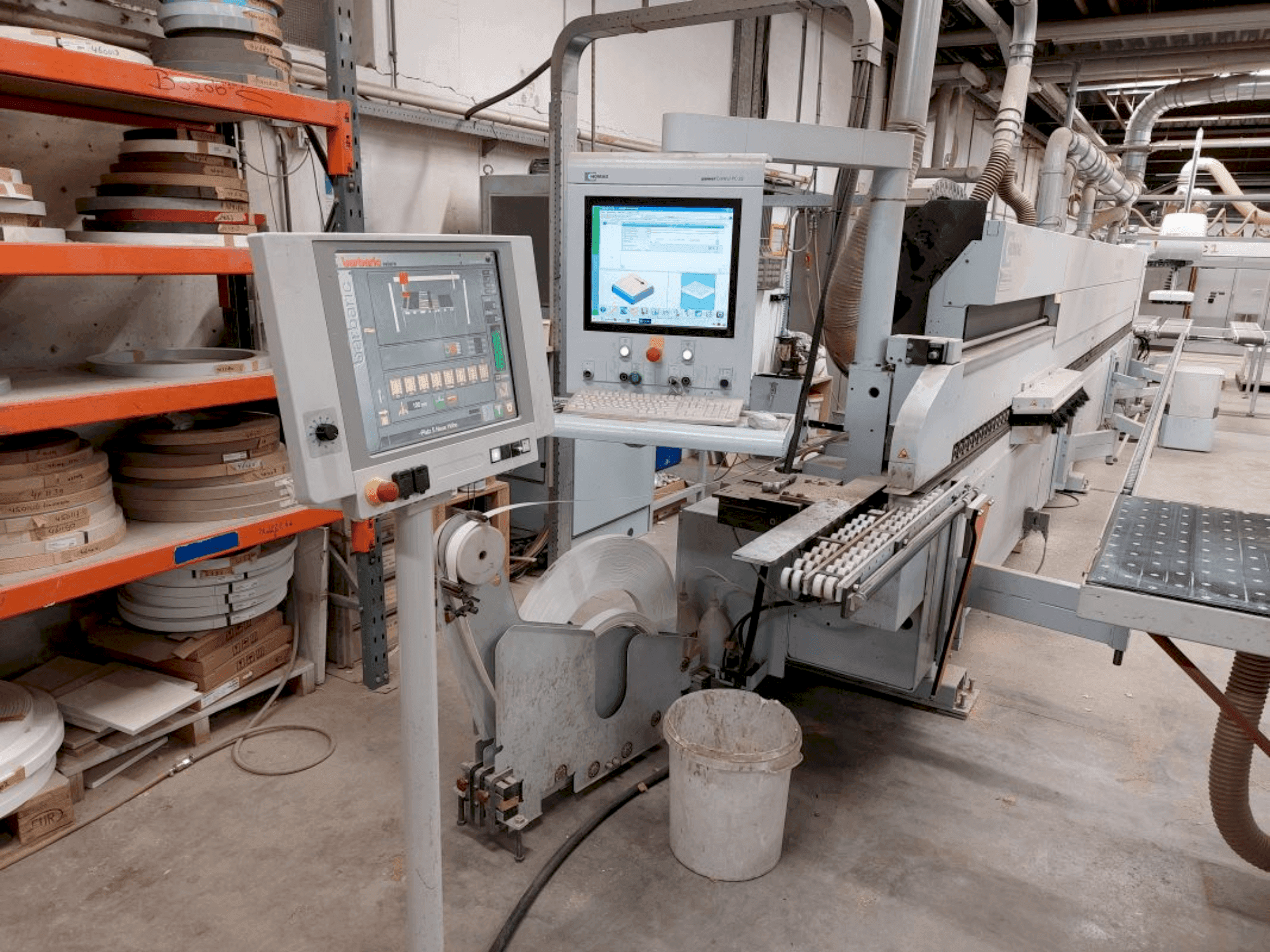 HOMAG KAL 330/9/A6/L Mašinos vaizdas iš priekio