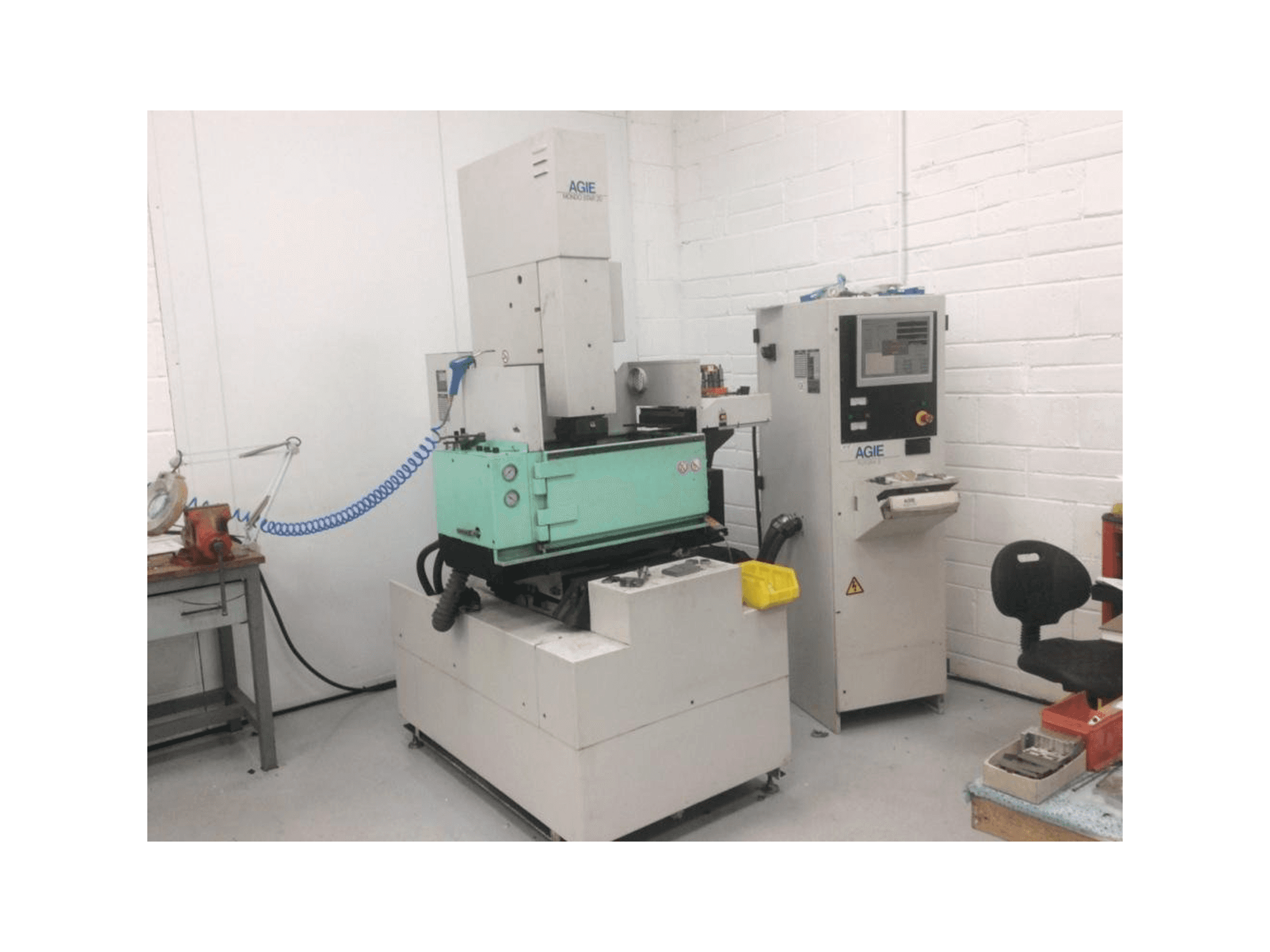 AGIE Mondo 20 Star Mašinos vaizdas iš priekio