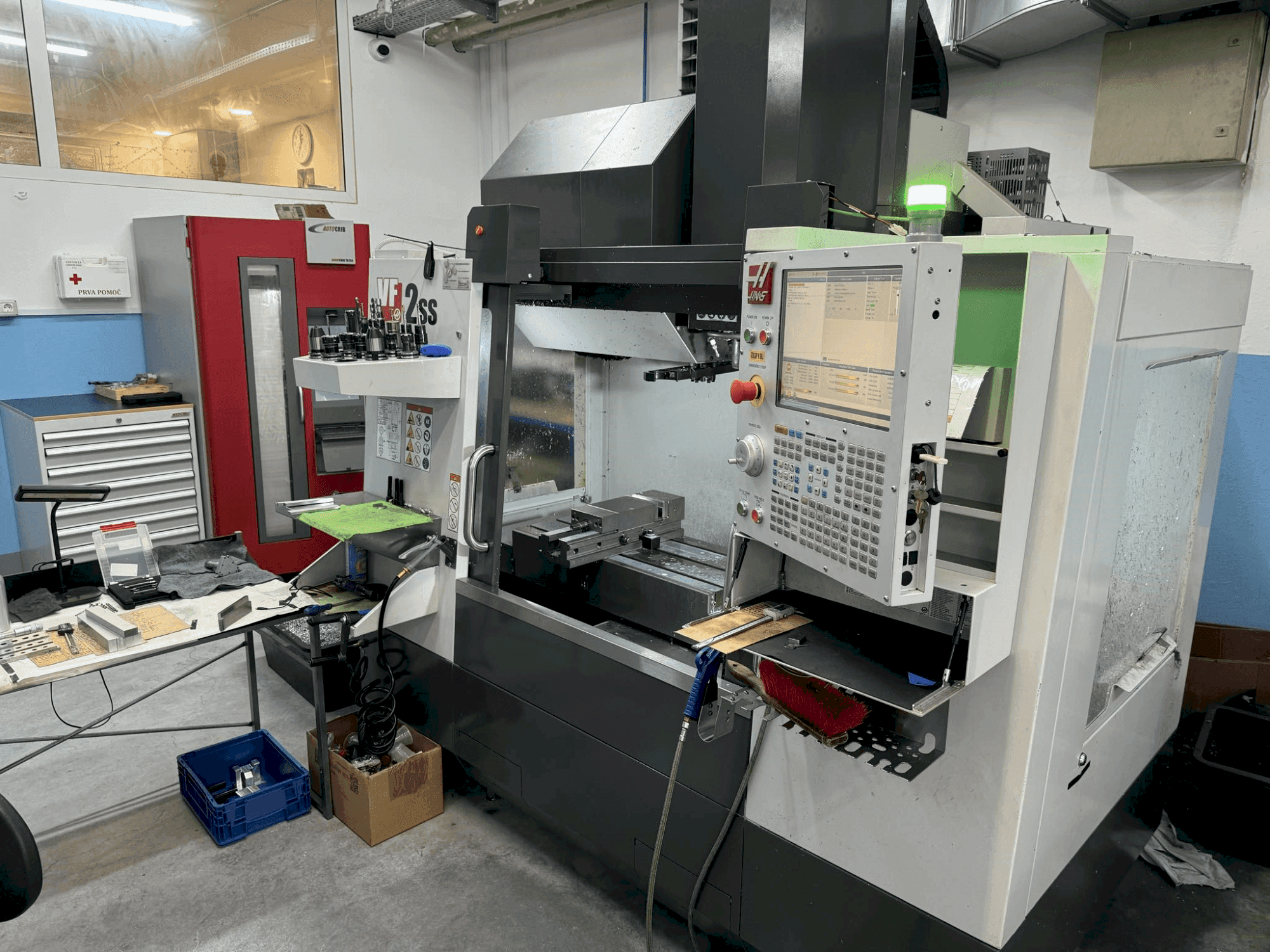 HAAS VF-2SS Mašinos vaizdas iš priekio