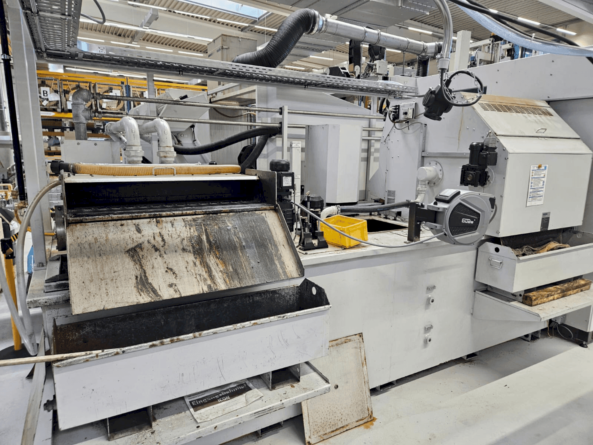 ICON 6-250 Mašinos vaizdas iš priekio