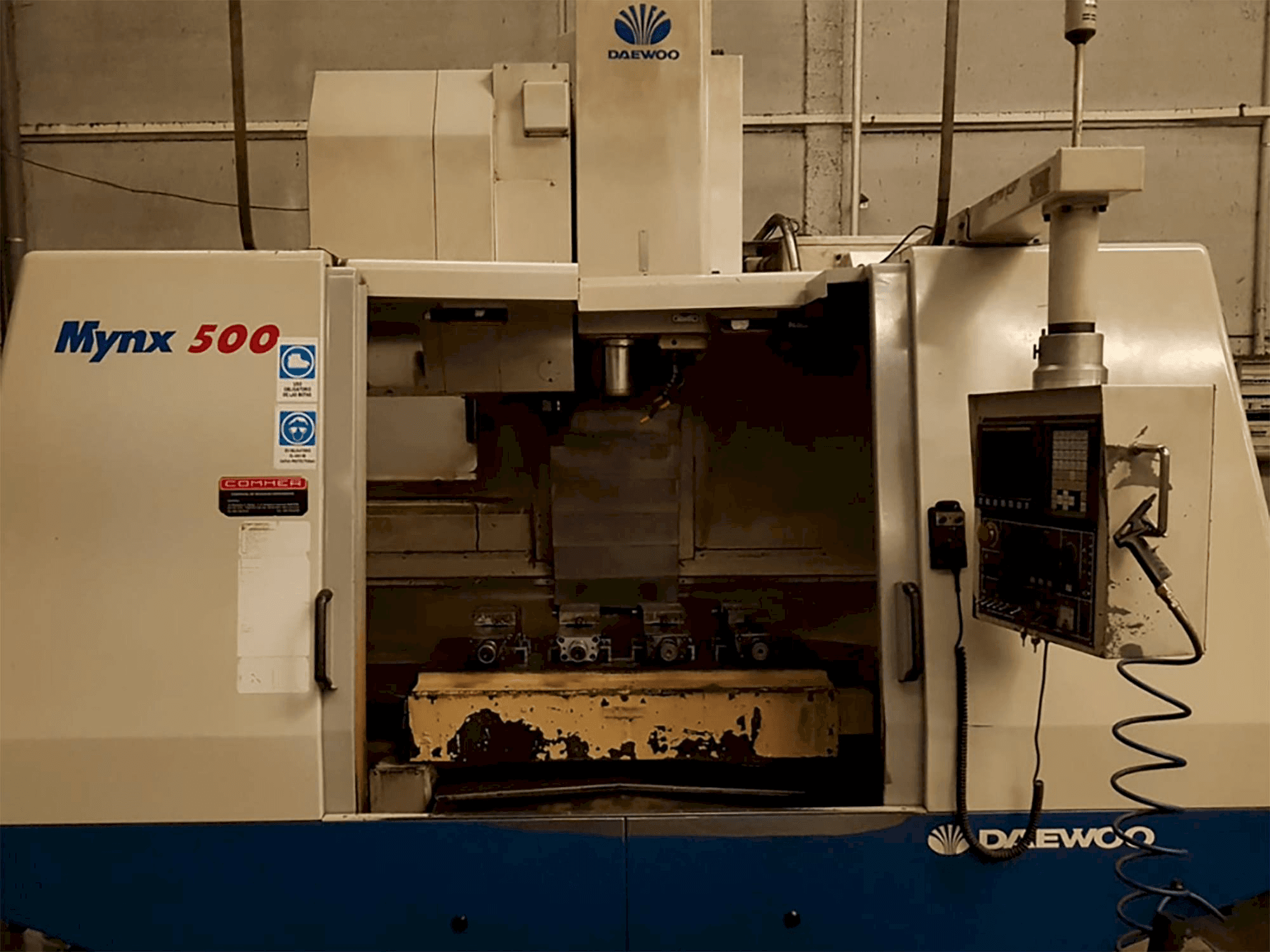 DAEWOO Mašinos vaizdasMYNX 500 iš priekio