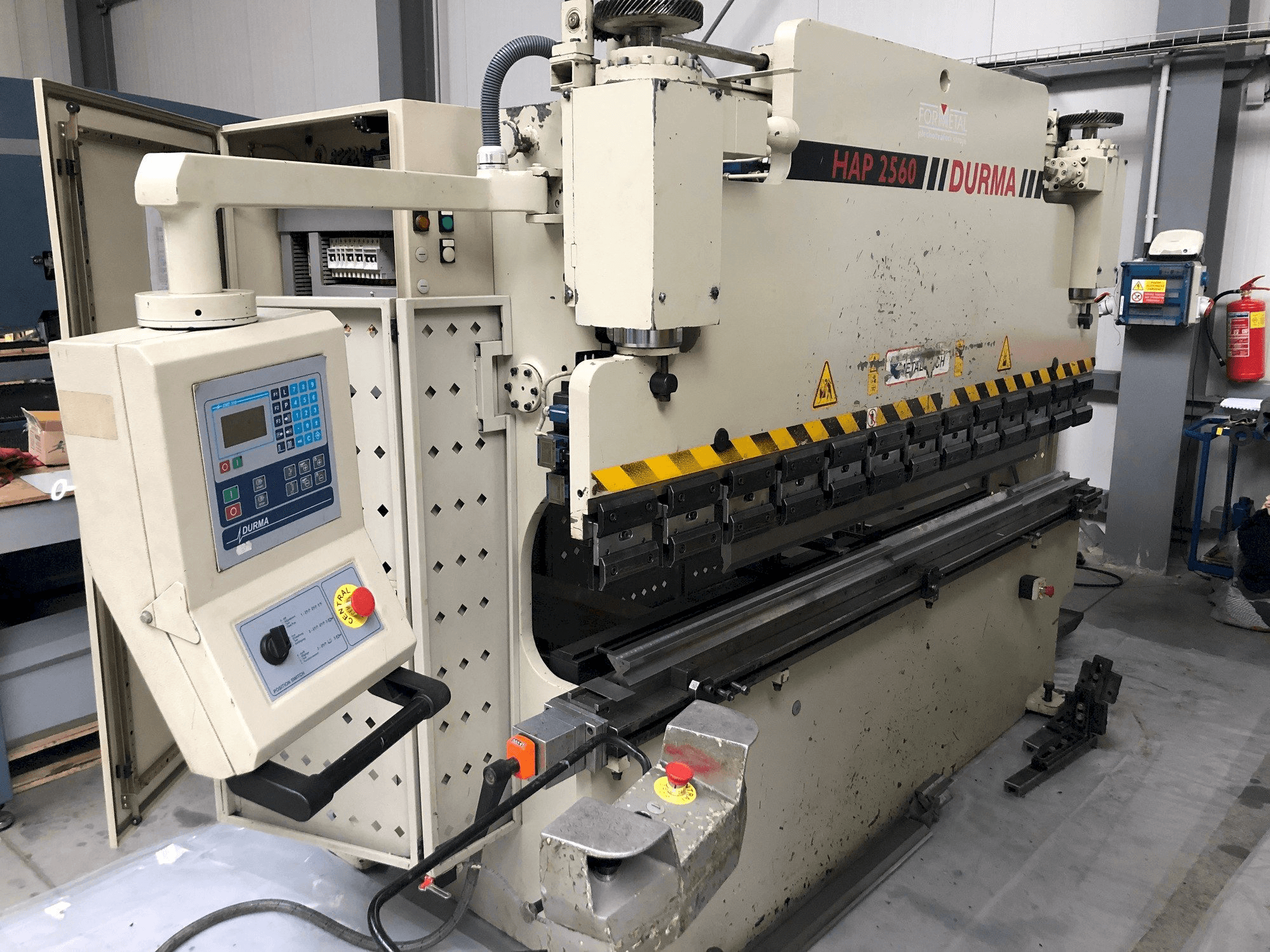 Durma HAP 2560 Mašinos vaizdas iš priekio