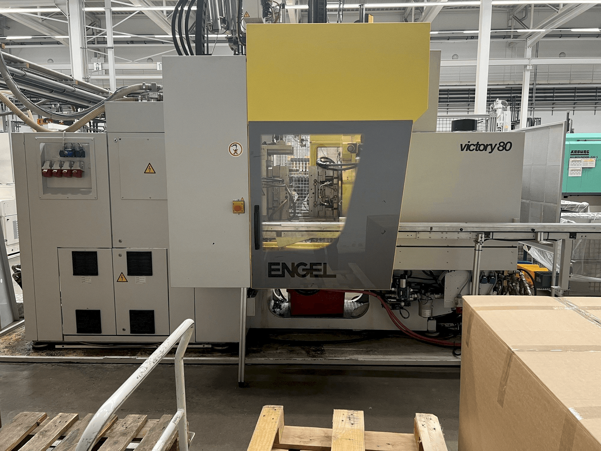 Engel VC 330H/80V/80CO Mašinos vaizdas iš priekio