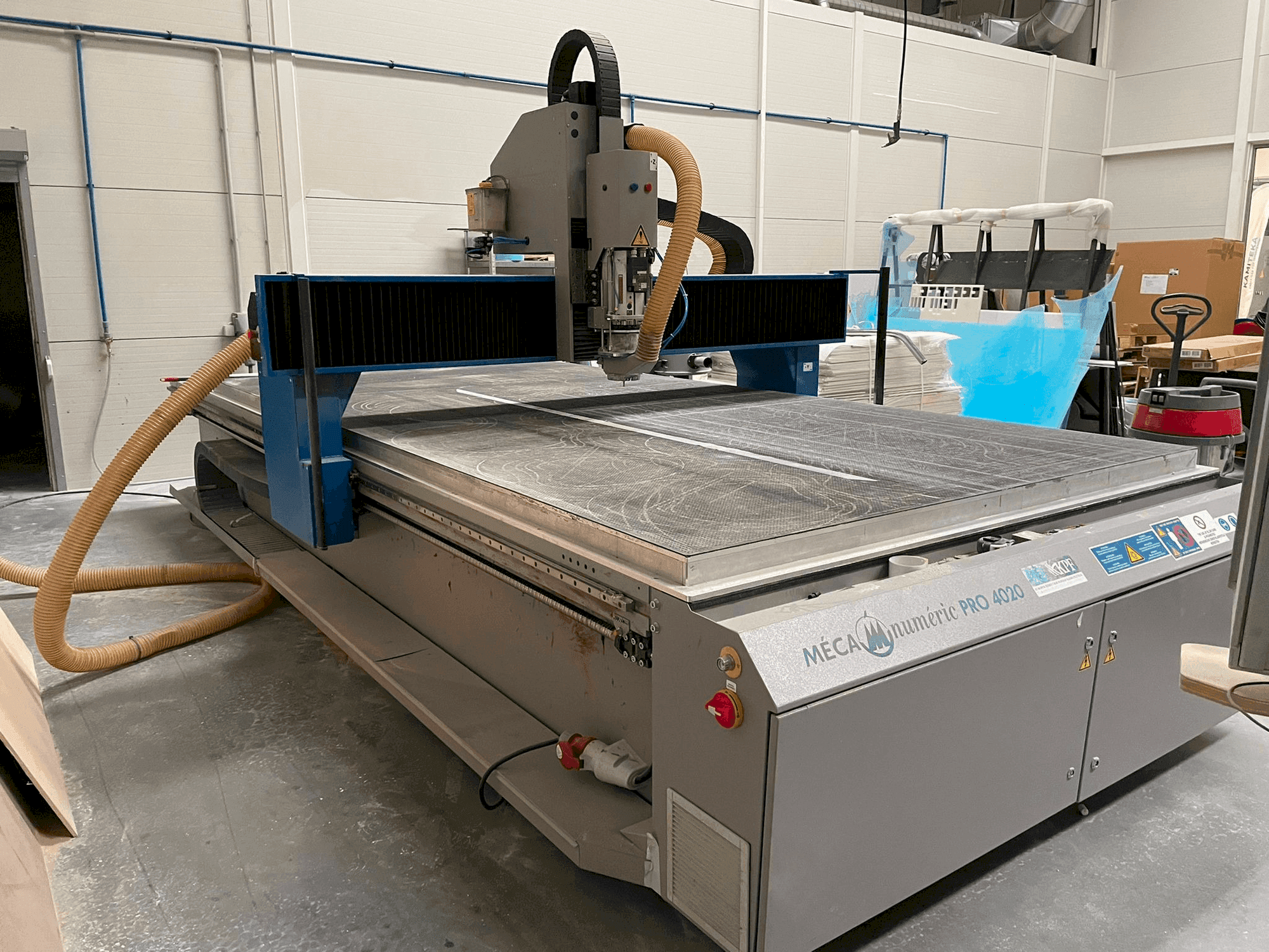 MECANUMERIC PRO 4020 Mašinos vaizdas iš priekio