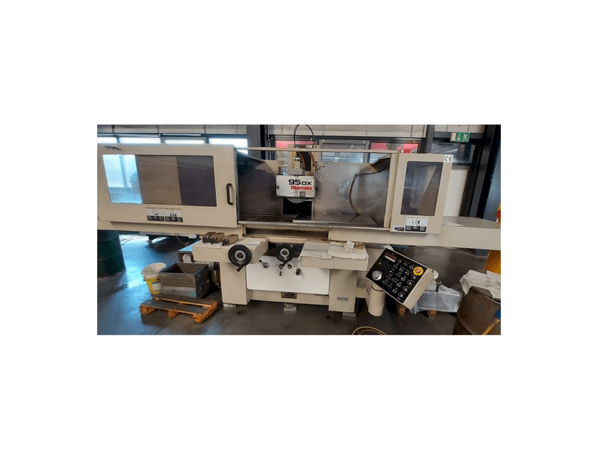 OKAMOTO 95DX Mašinos vaizdas iš priekio