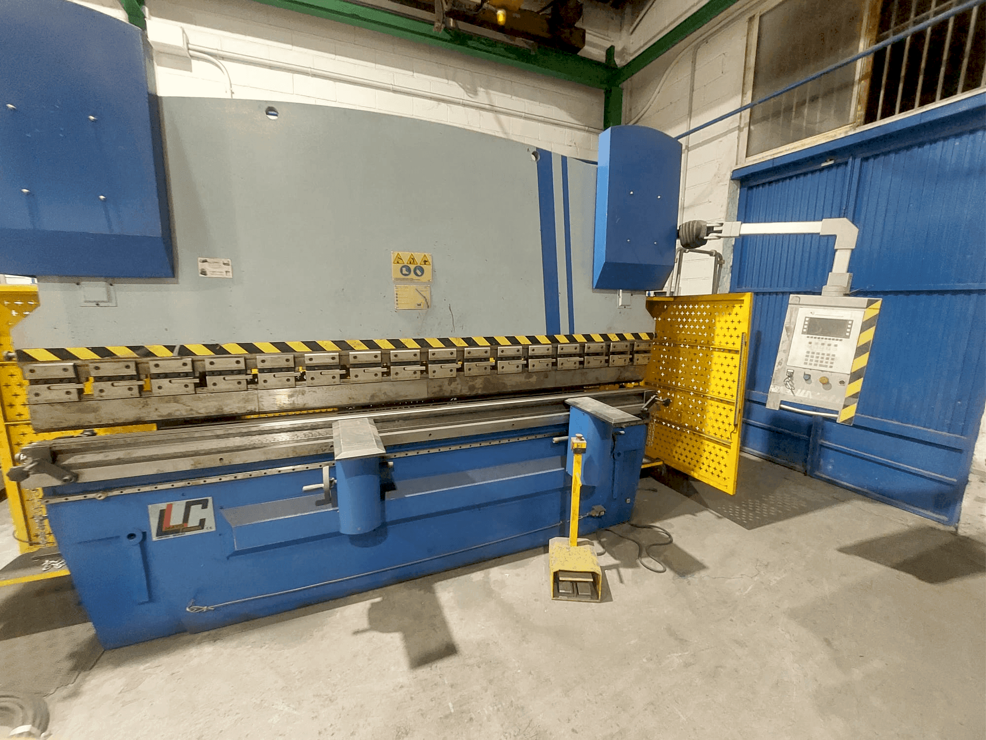 FEYSAMA LLC PH 125/3200 Mašinos vaizdas iš priekio