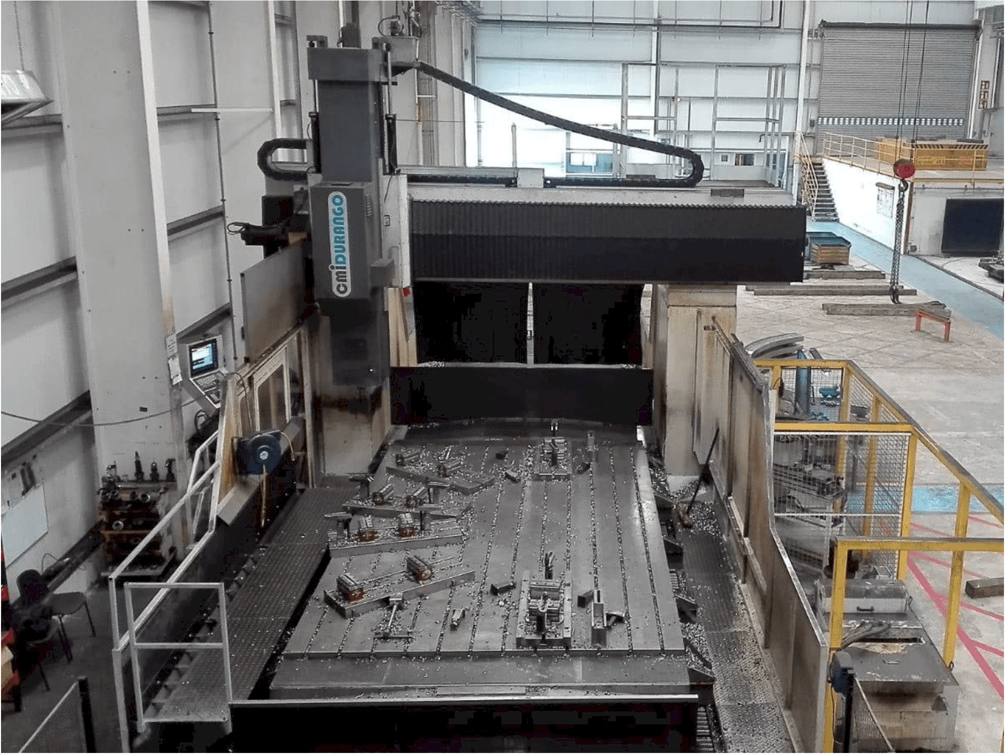 cmiDURANGO FPF310-5000 Mašinos vaizdas iš priekio