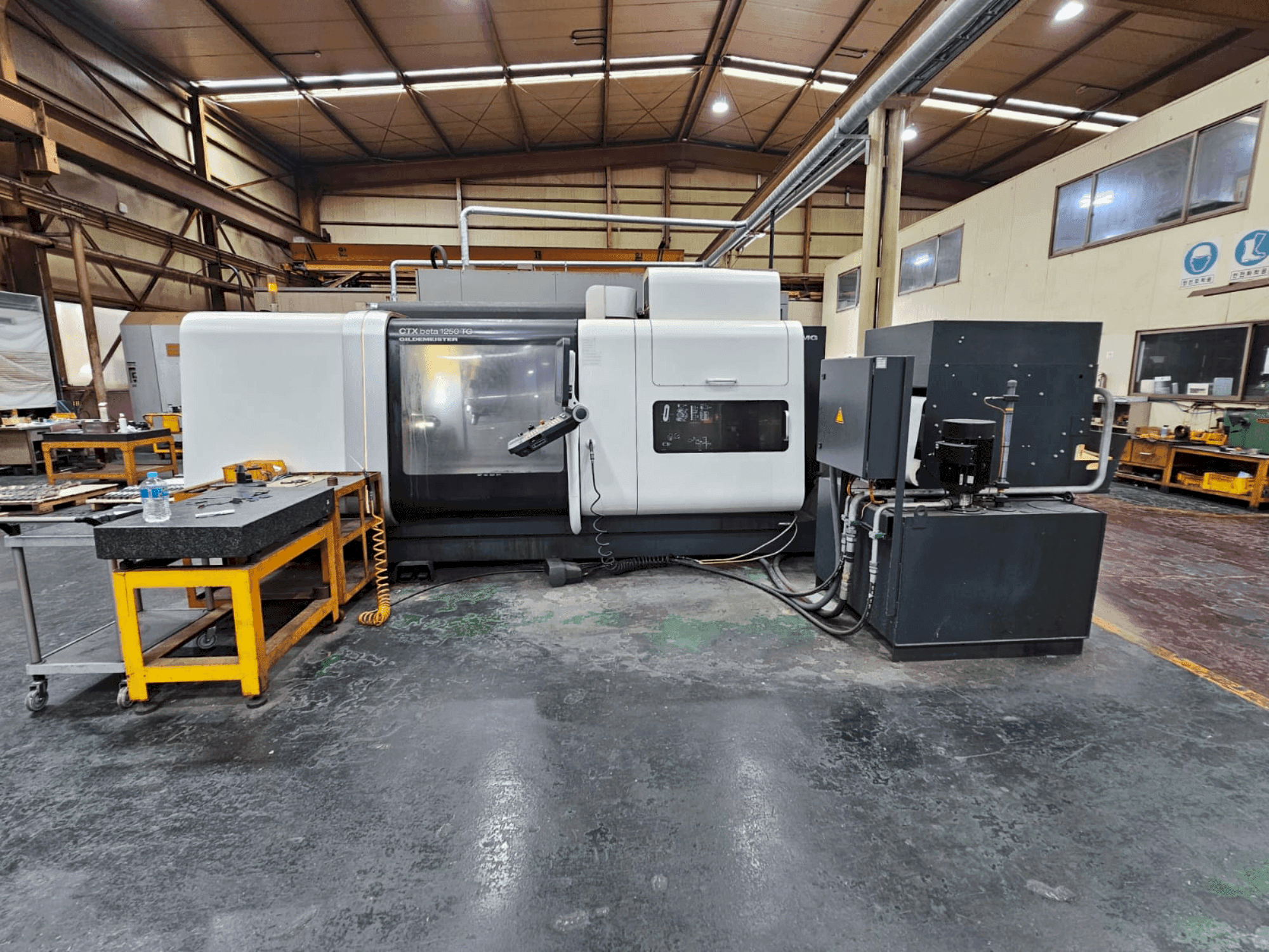 DMG MORI Gildemeister CTX 1250 TC Mašinos vaizdas iš priekio