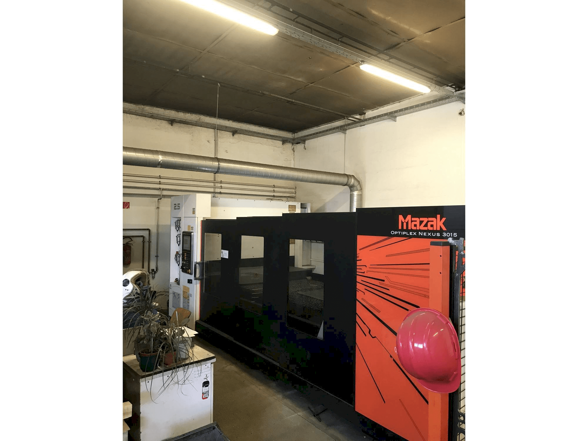 Mazak Optiplex Nexus 3015 Mašinos vaizdas iš priekio
