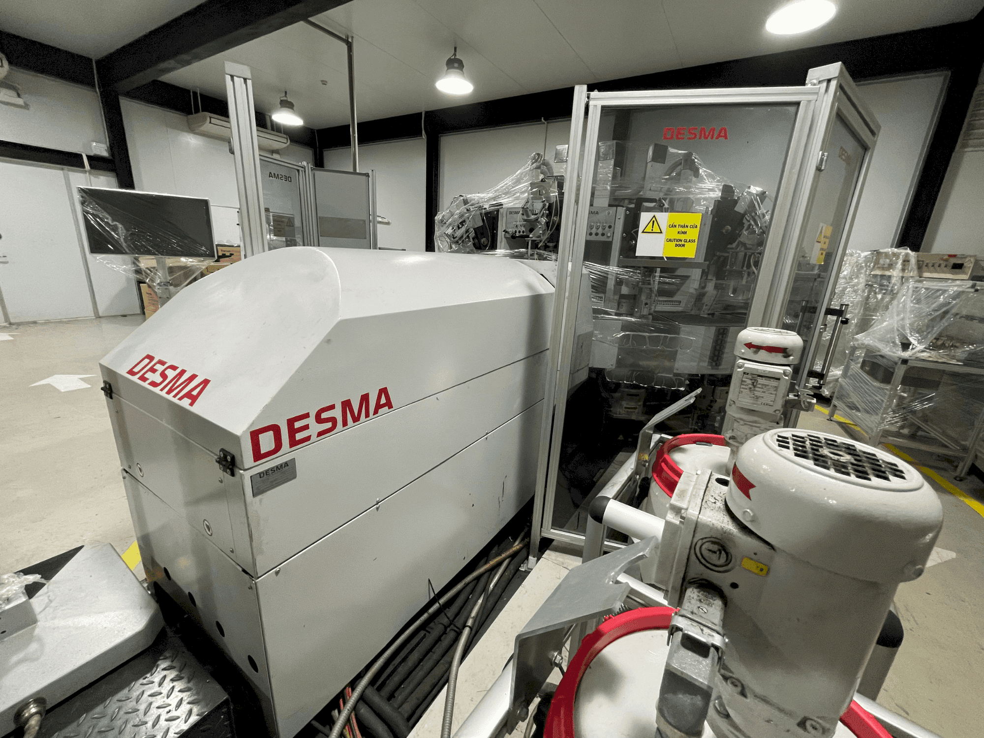 Kloeckner Desma PU D522/12-LDI Mašinos vaizdas iš priekio