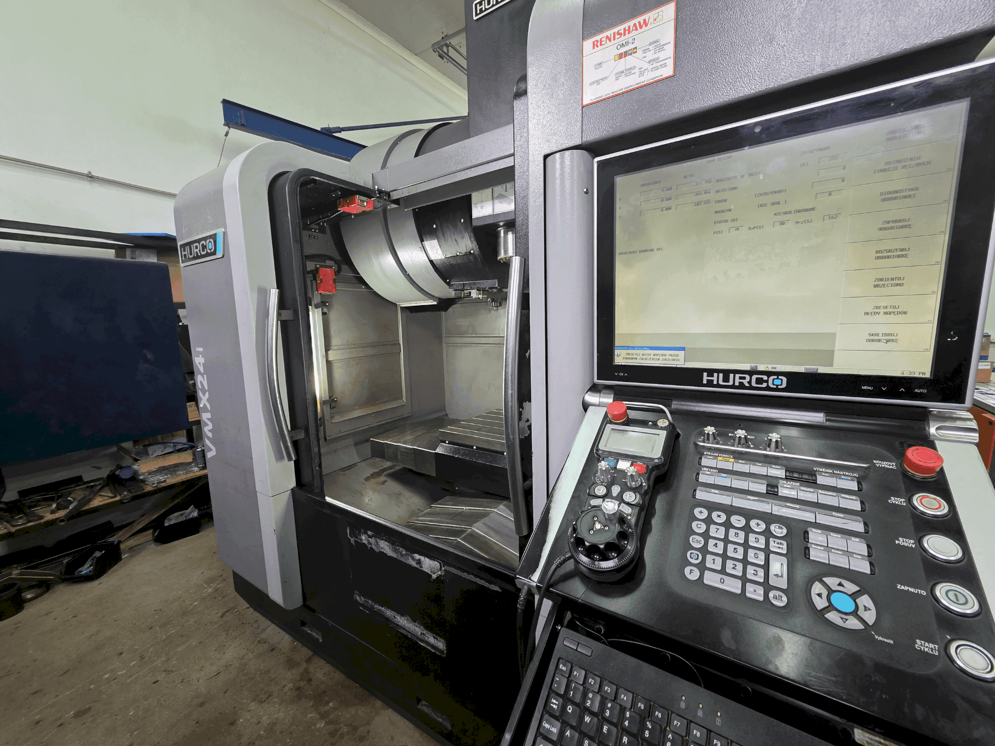 Hurco VMX 24i Mašinos vaizdas iš priekio