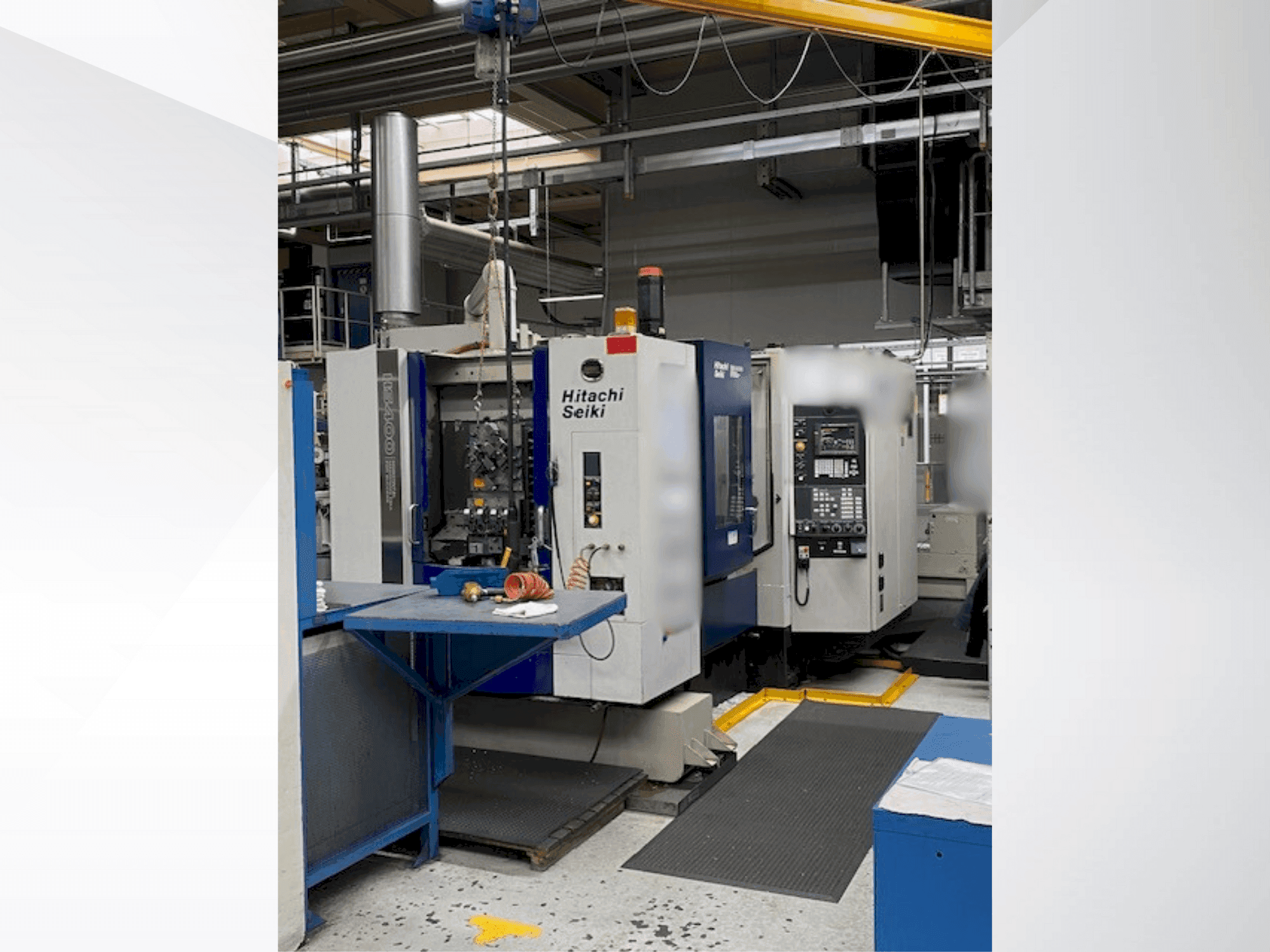 HITACHI SEIKI HS 400 Mašinos vaizdas iš priekio