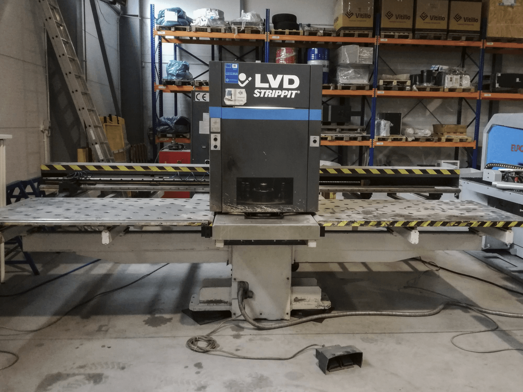 LVD Delta 1000 EB Mašinos vaizdas iš priekio