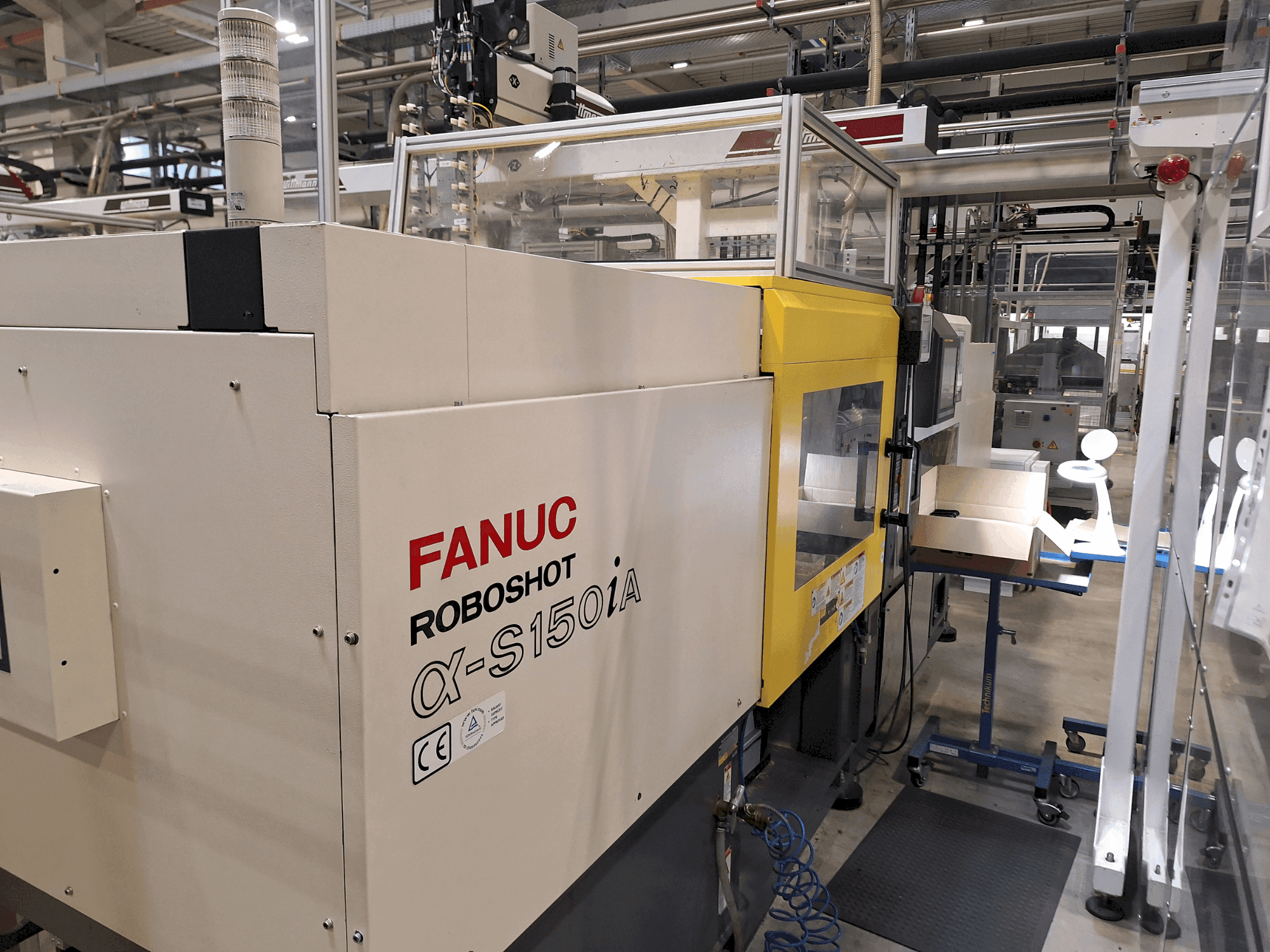 FANUC Roboshot S150iA Mašinos vaizdas iš priekio