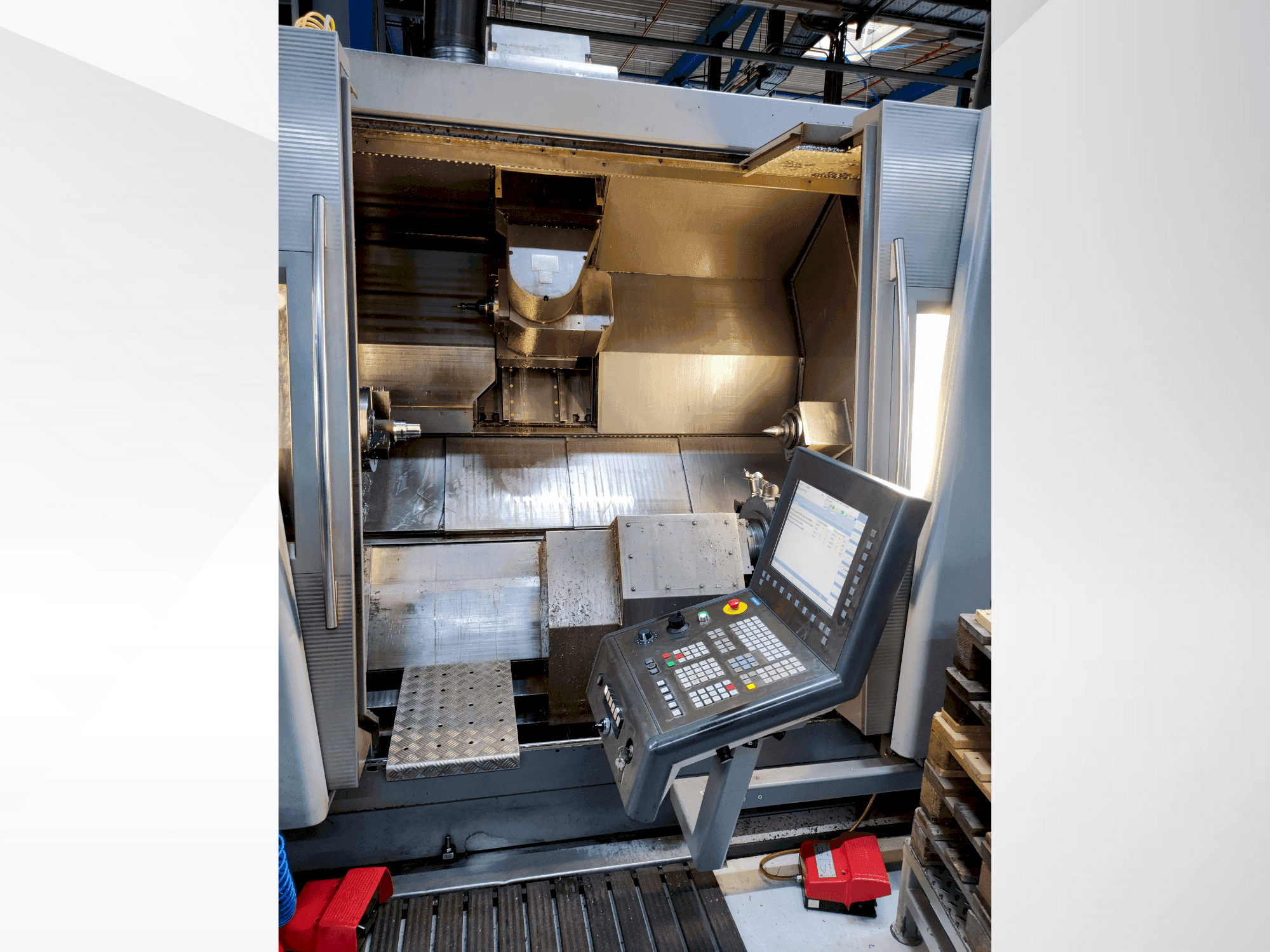 Gildemeister GMX 400 linear Mašinos vaizdas iš priekio