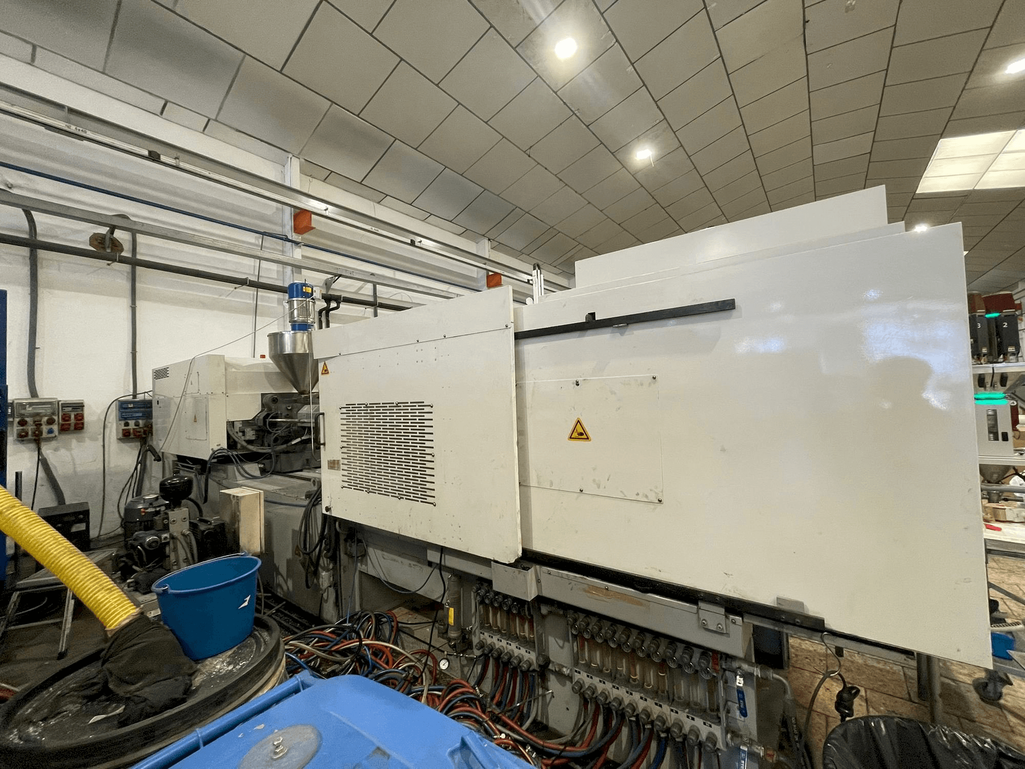 Toyo Si-280-V Mašinos kairės pusės vaizdas